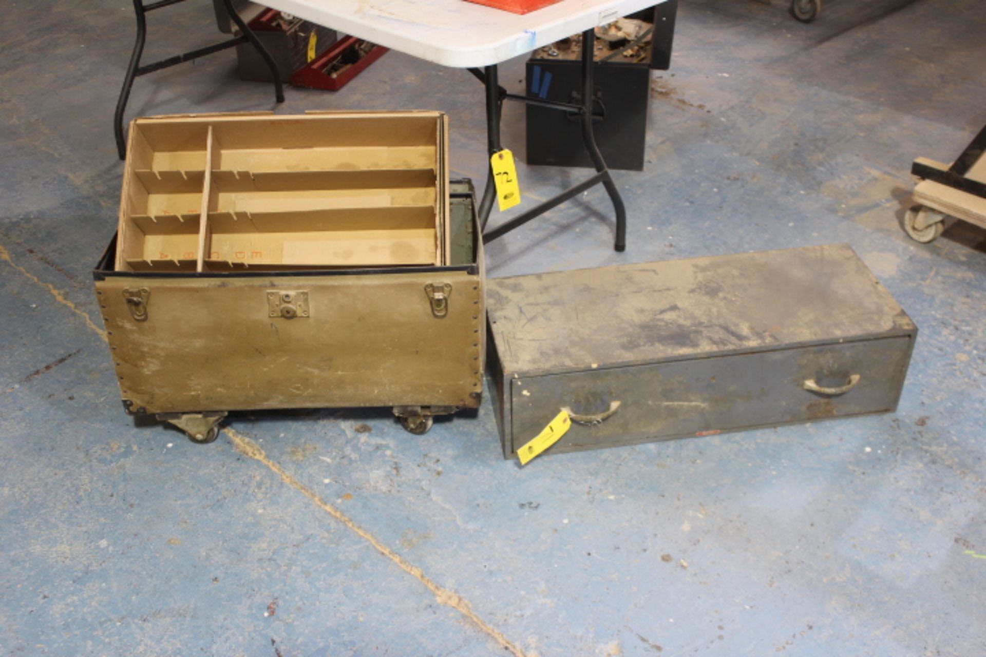 TOOL BOX AND METAL DRAWER