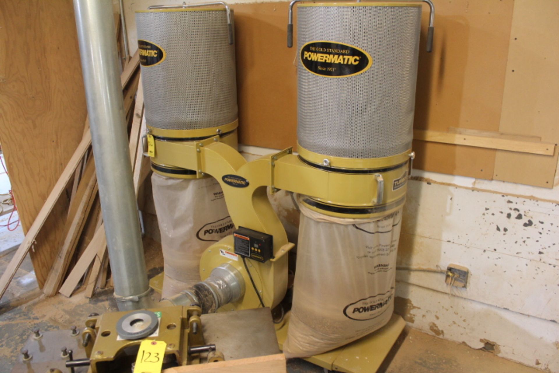 POWERMATIC 3-HP 4-BAG PORTABLE DUST COLLECTOR - Image 2 of 3