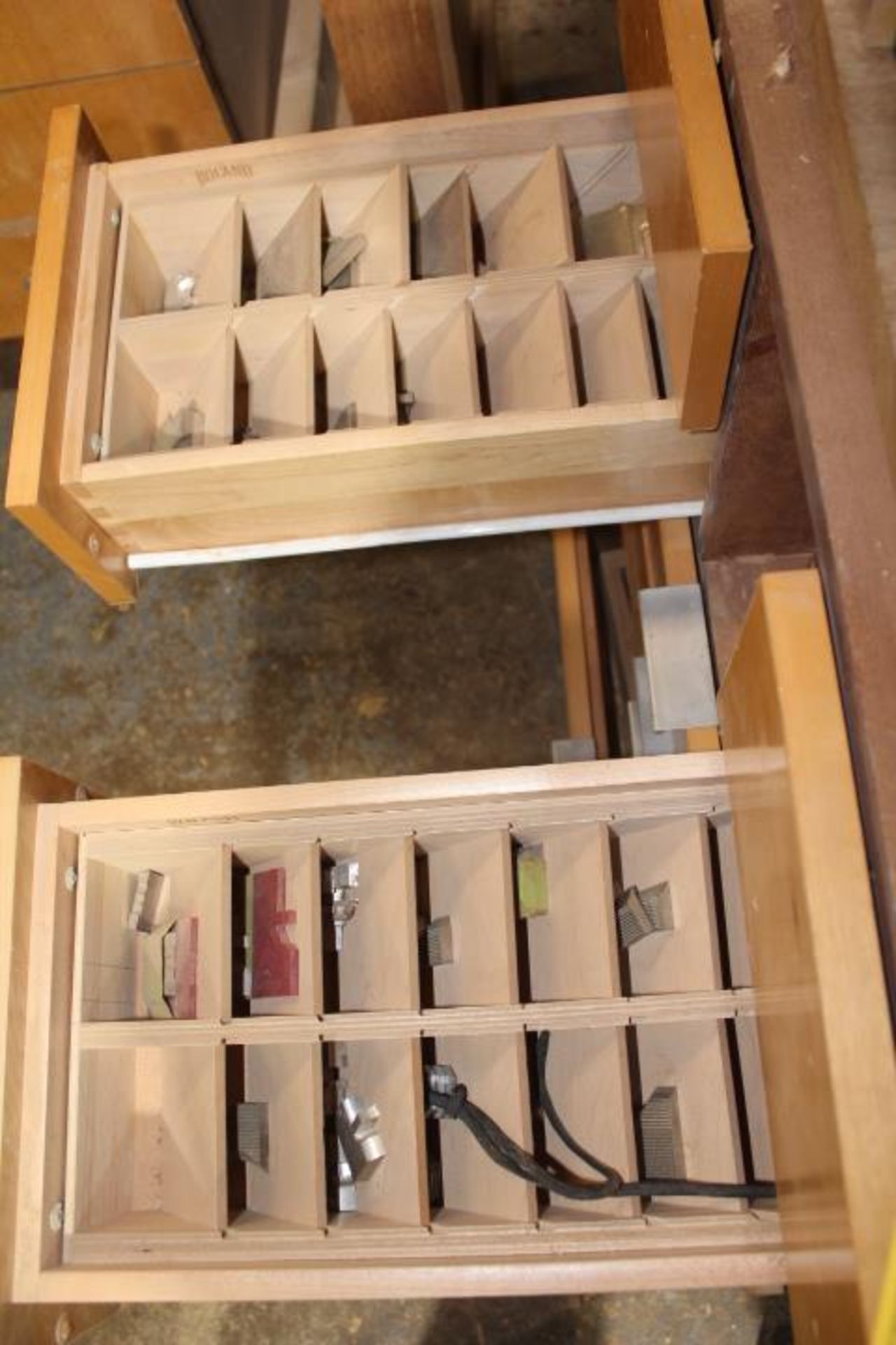 4-DRAWERS OF PROFILED KNIVES - Image 2 of 2