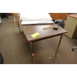 LAMINATE TABLE