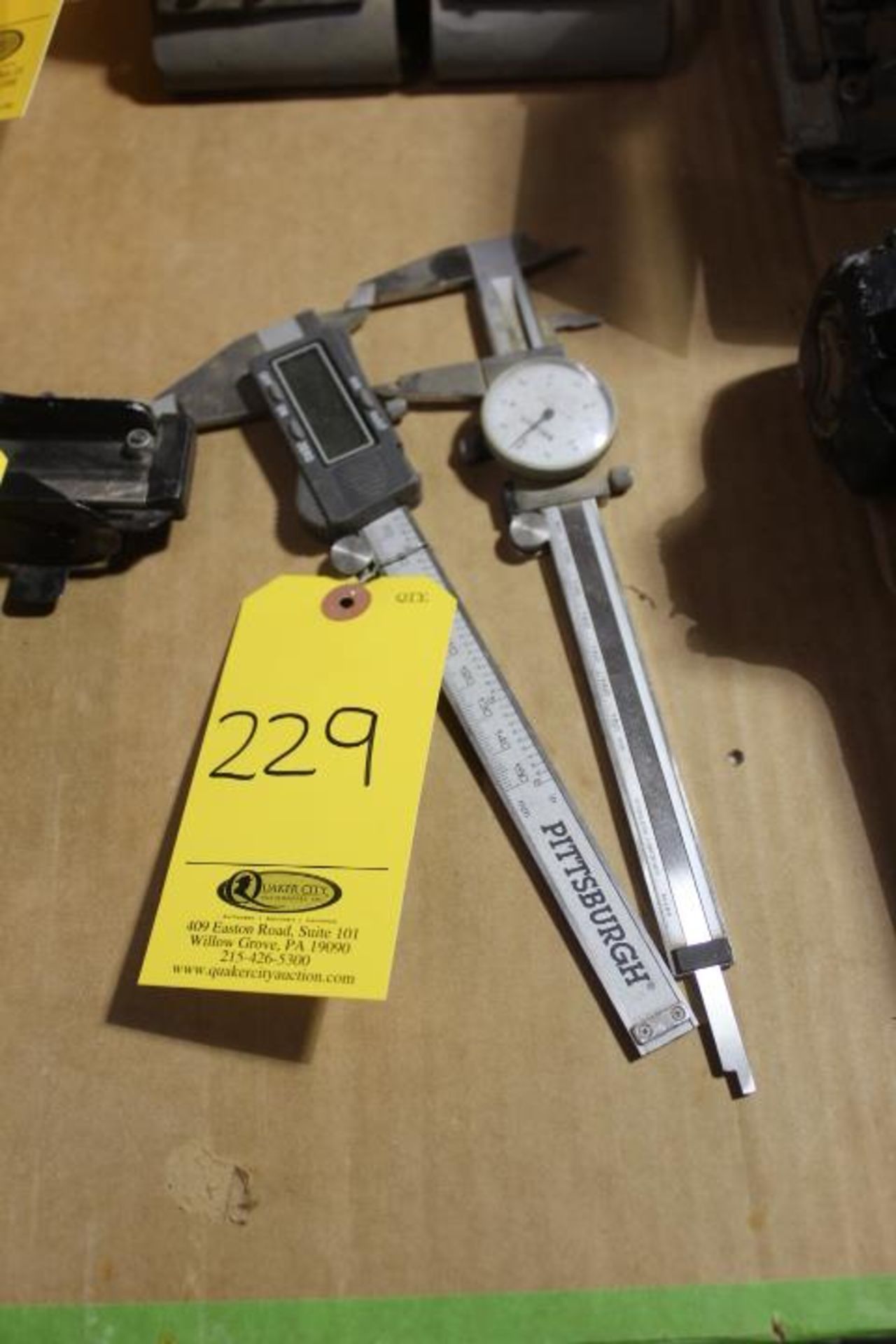 DIAL AND DIGITAL CALIPERS