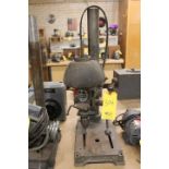 WALKER TURNER BENCH TOP DRILL PRESS WITH DRILL CHUCK