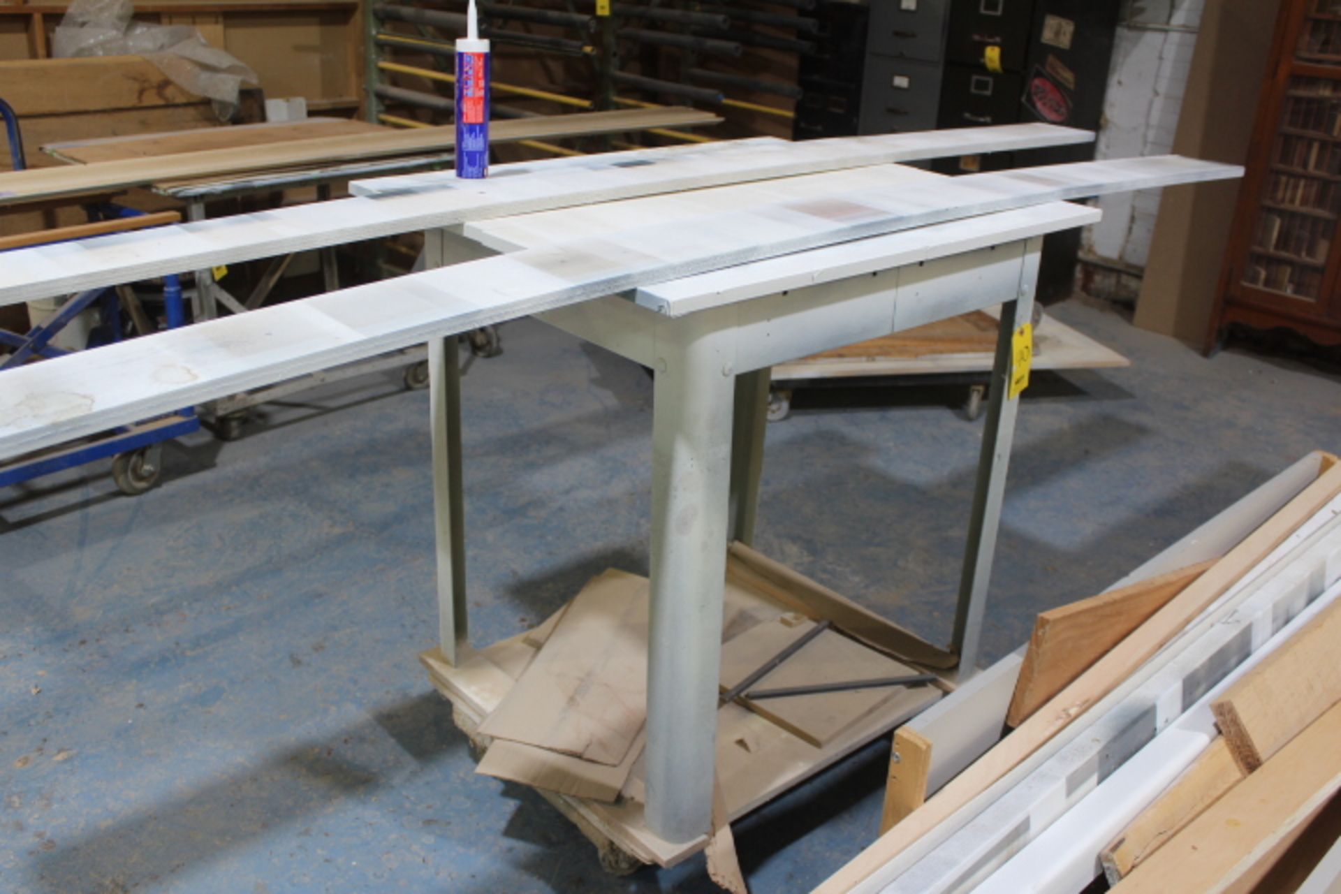 STEEL FRAME PORTABLE WORK TABLE