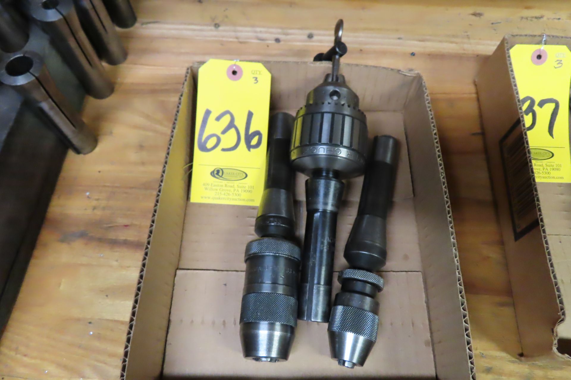 (2) R8 KEYLESS AND (1) JACOBS DRILL CHUCK