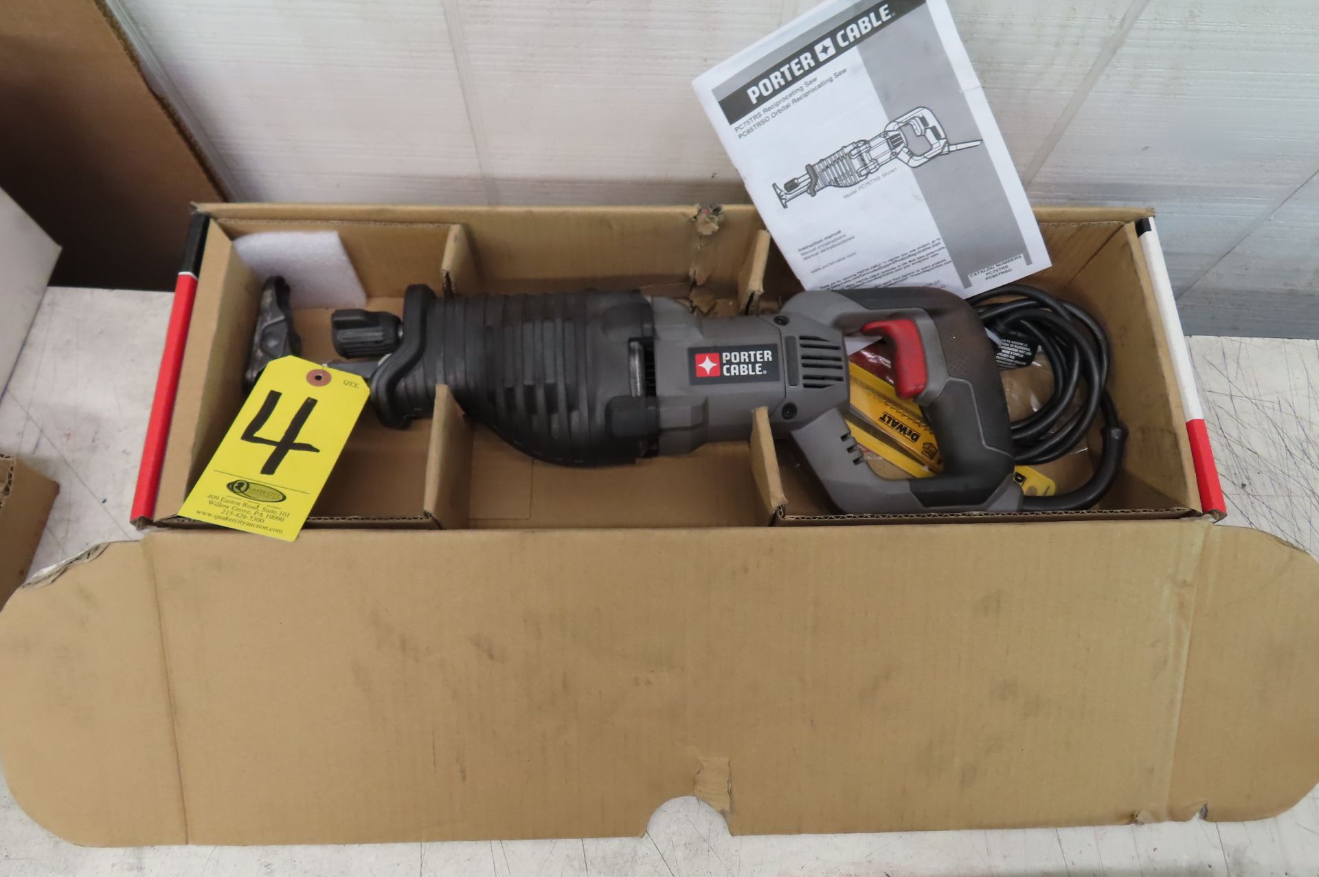 PORTER CABLE PC75TRS ORBITAL RECIPROCATING SAW WITH BLADES (CLEAN)