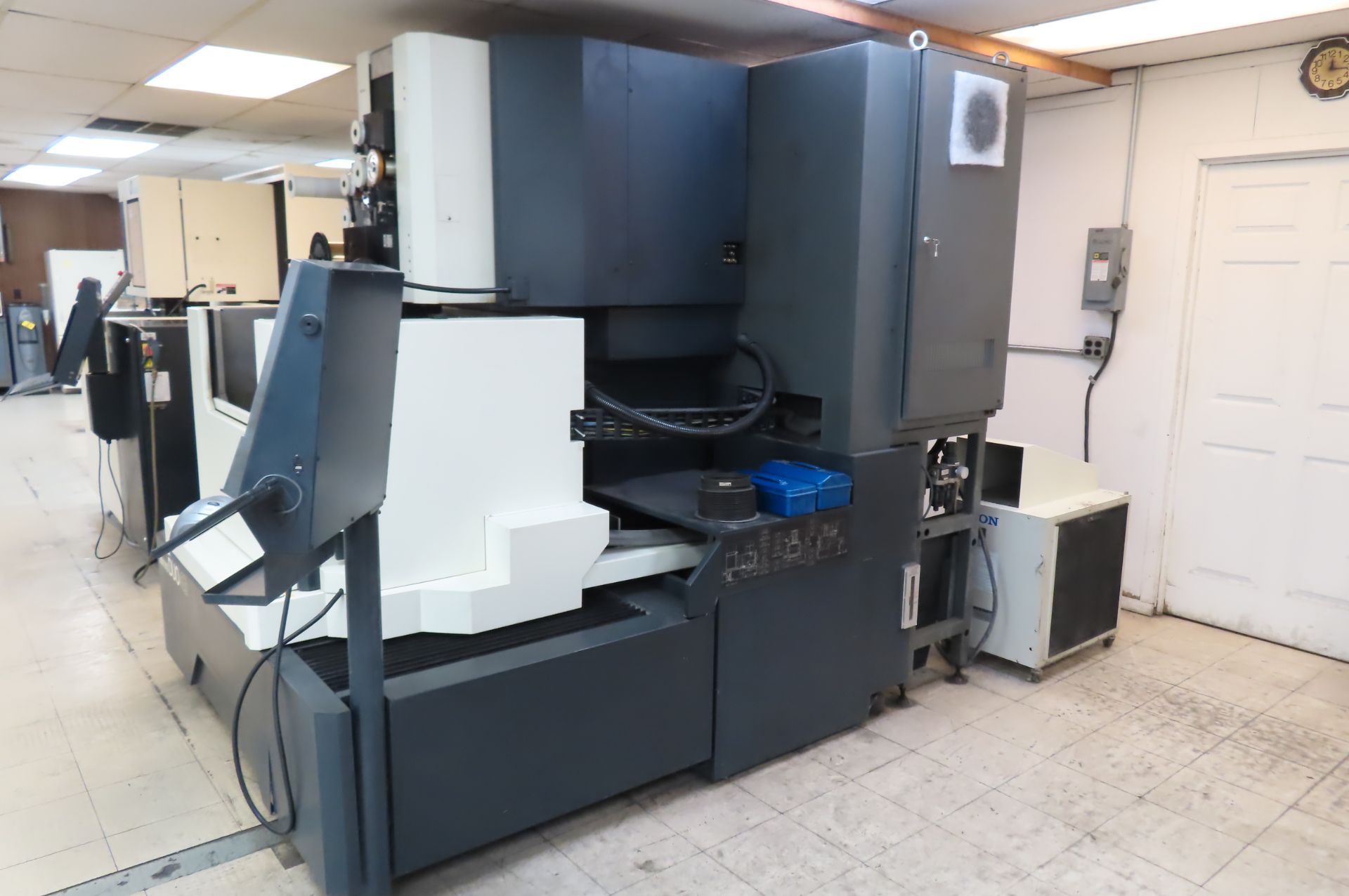 2011 MAKINO DUO43 WIRE EDM, S/N W120222 - Image 6 of 10