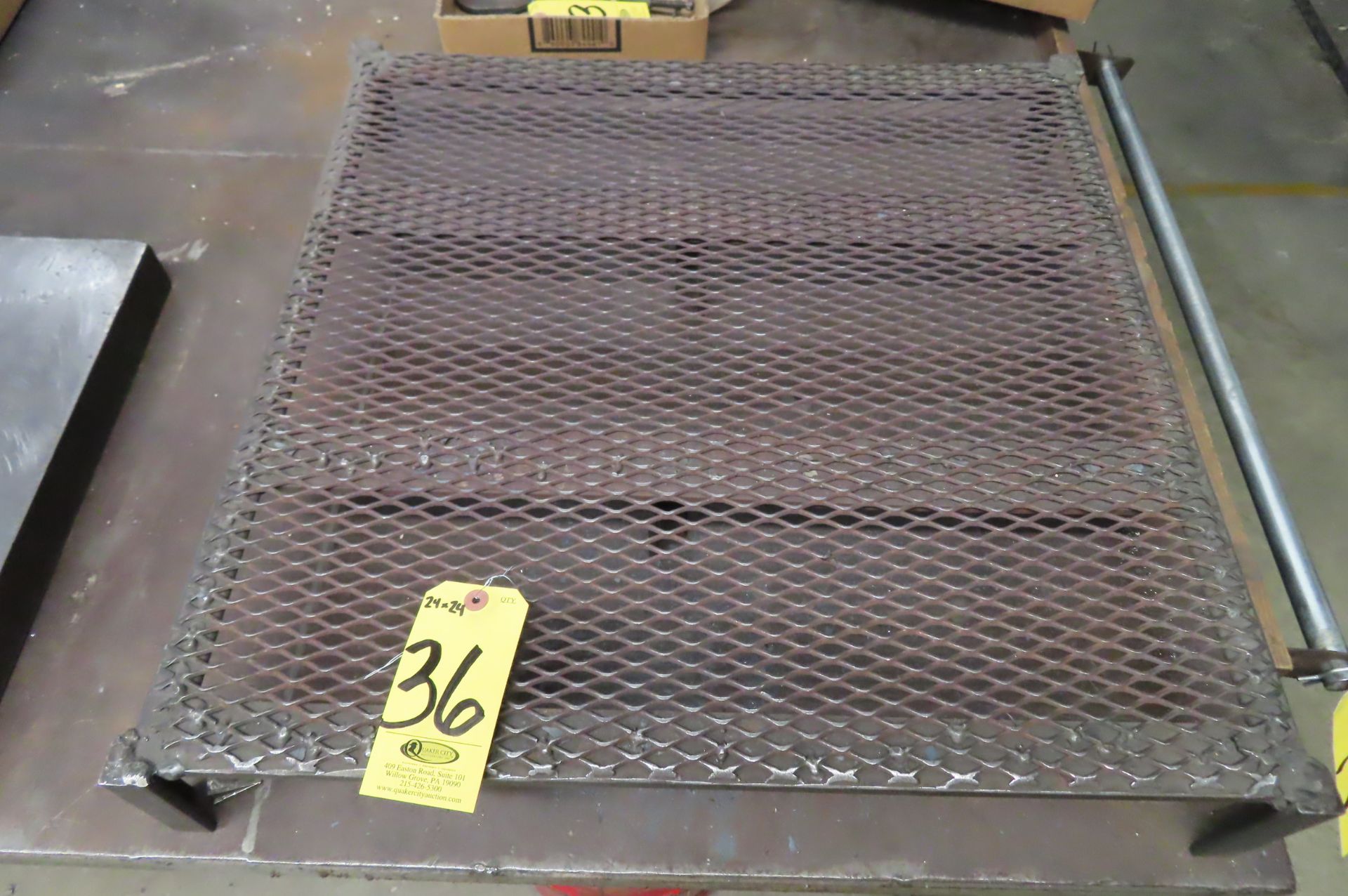 24 X 24 IN. STEEL MESH COOLING RACK