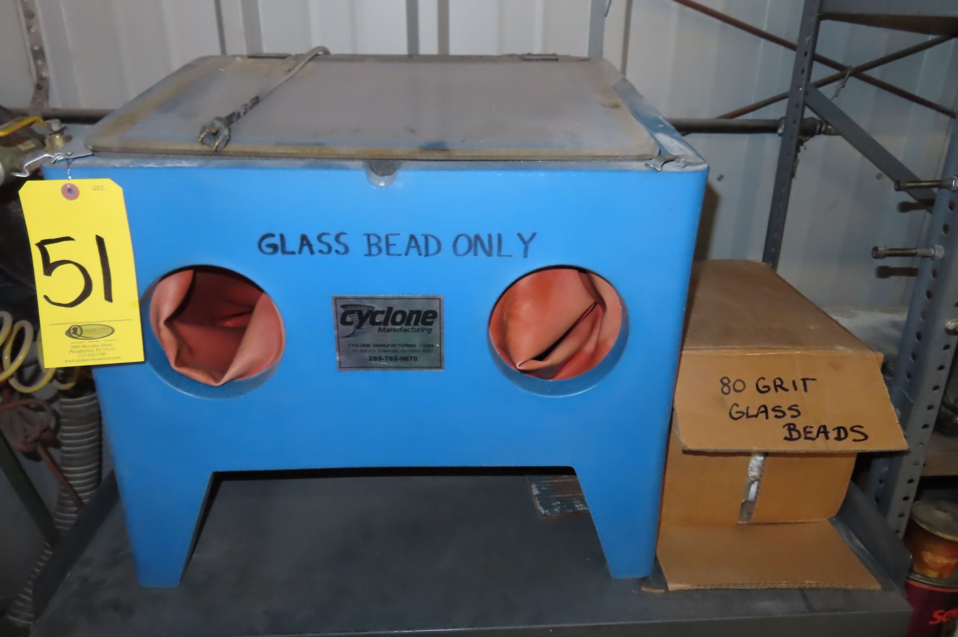 CYCLONE BENCHTOP GLASS BEAD CABINET WITH GRIT