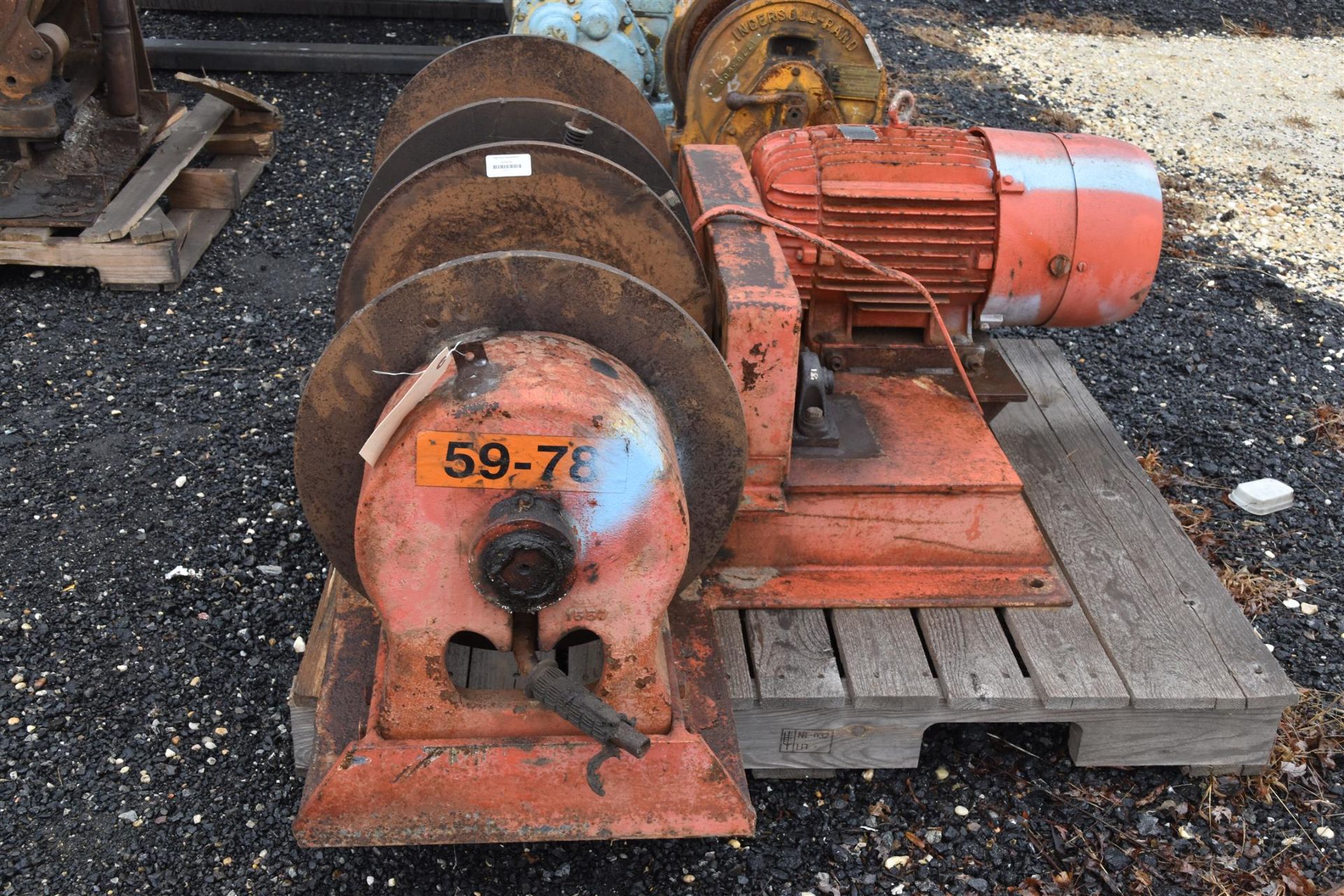 Right Way Powered Winch- (LOADING FEE - $25) - Image 4 of 12