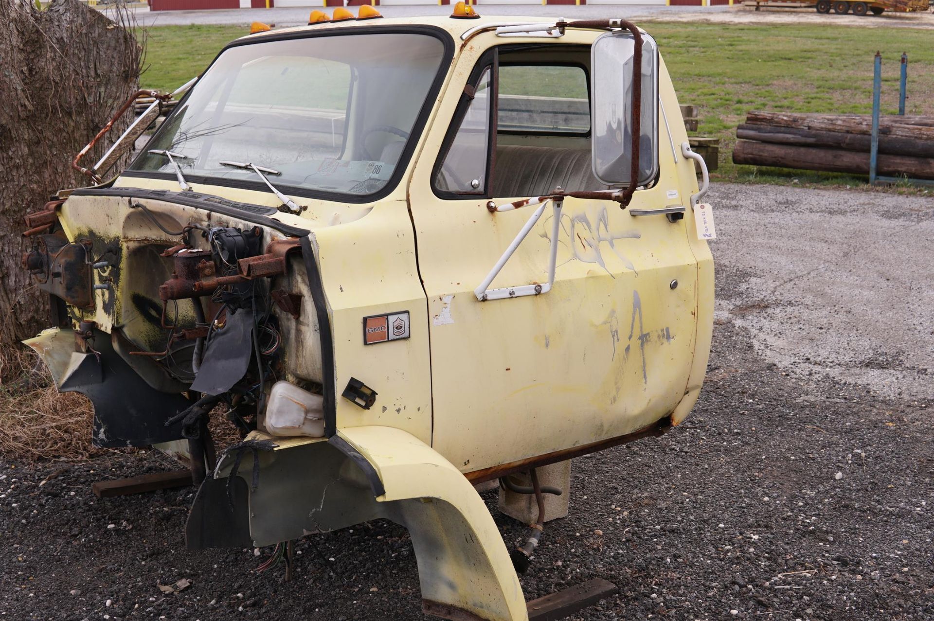 GMC Sierra Truck Cab- (LOADING FEE - $50)