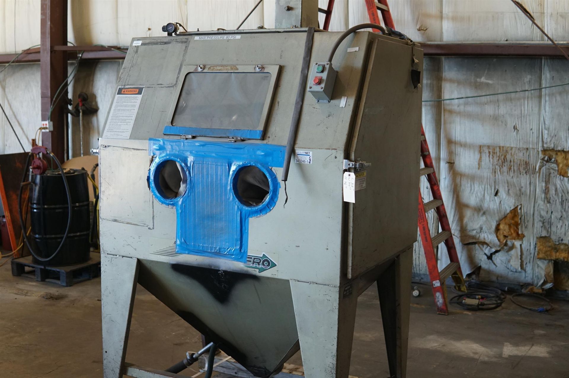 Clemco Sandblast Cab- (LOADING FEE - $50) - Image 6 of 14