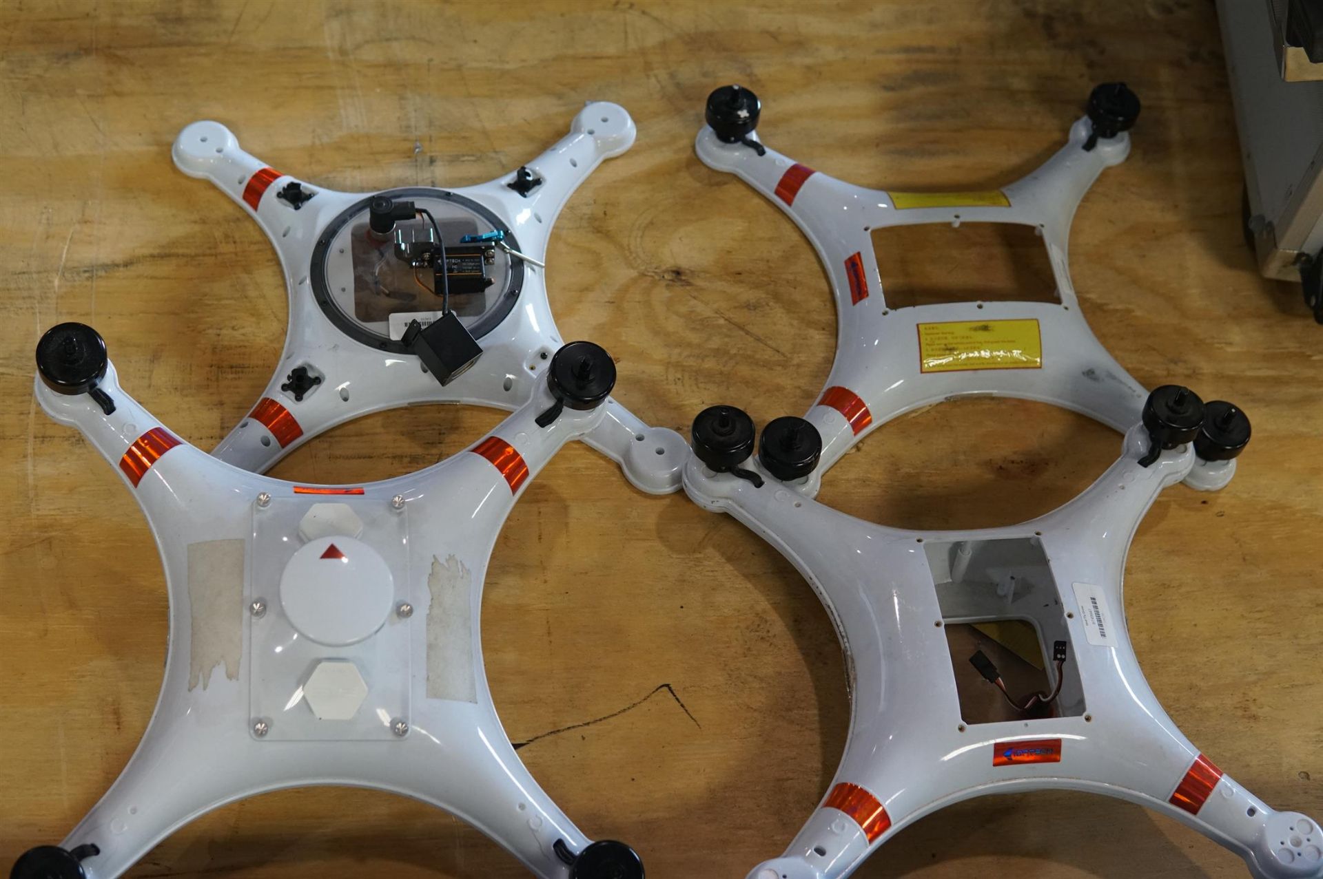 Ideal Fly Drone WITH CONTROLLER - Image 4 of 5