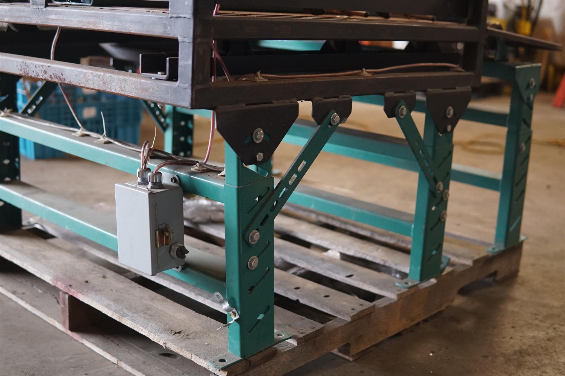 Pallet Packaging Conveyor With Adj Stands and cont - Image 7 of 8