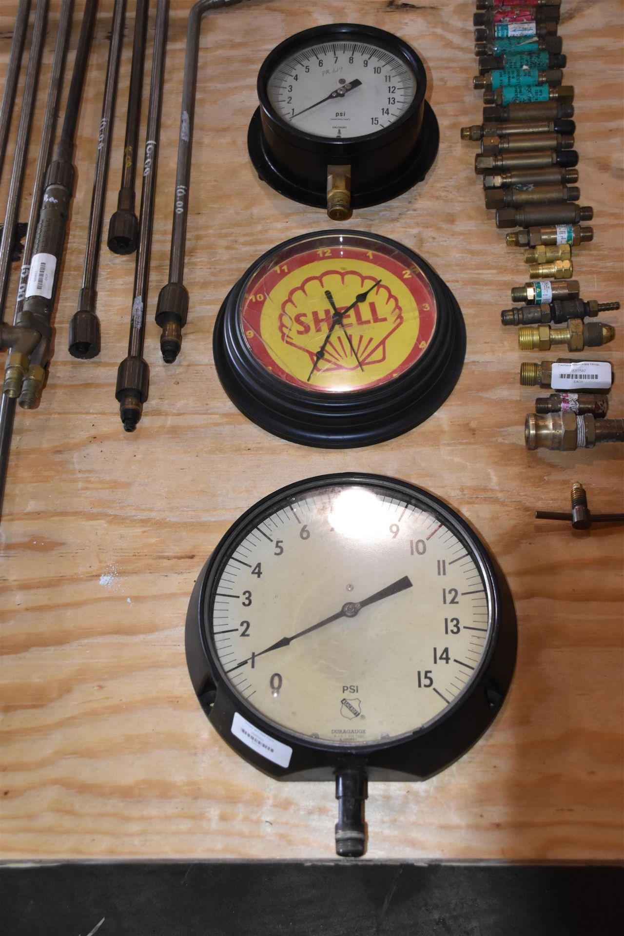 Gauges and Shell Clock