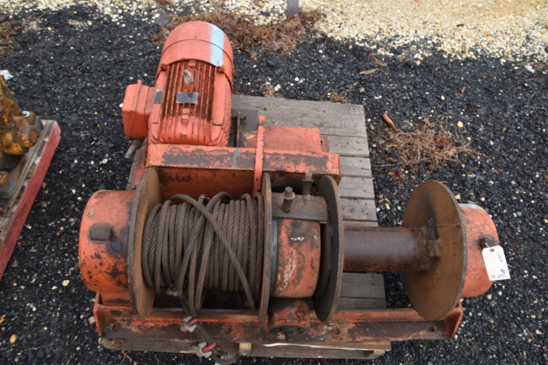 Right Way Powered Winch- (LOADING FEE - $25) - Image 2 of 12