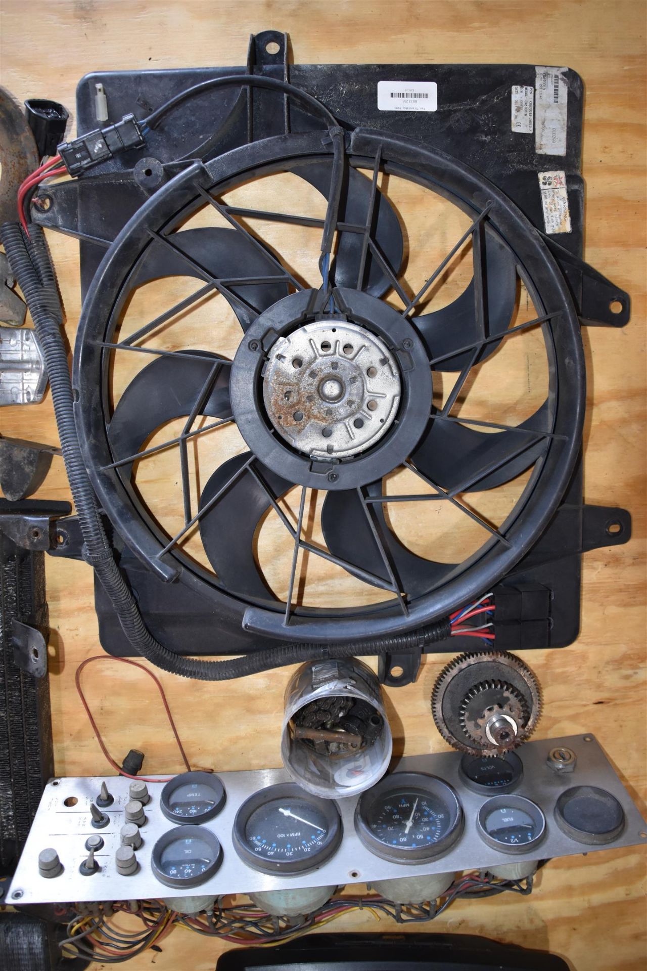 Fan, TV and Misc. Parts - Image 3 of 10