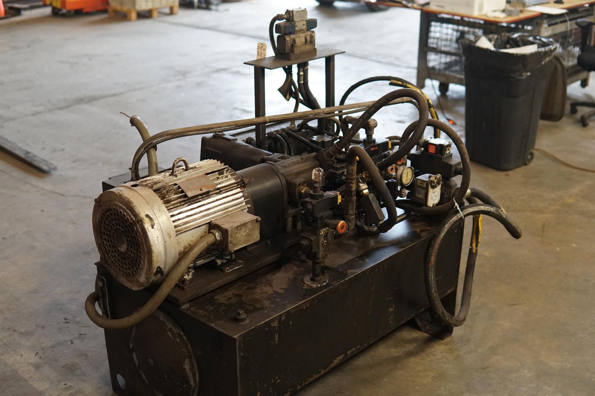 Industrial Hydraulic Unit- (LOADING FEE - $25) - Image 6 of 14