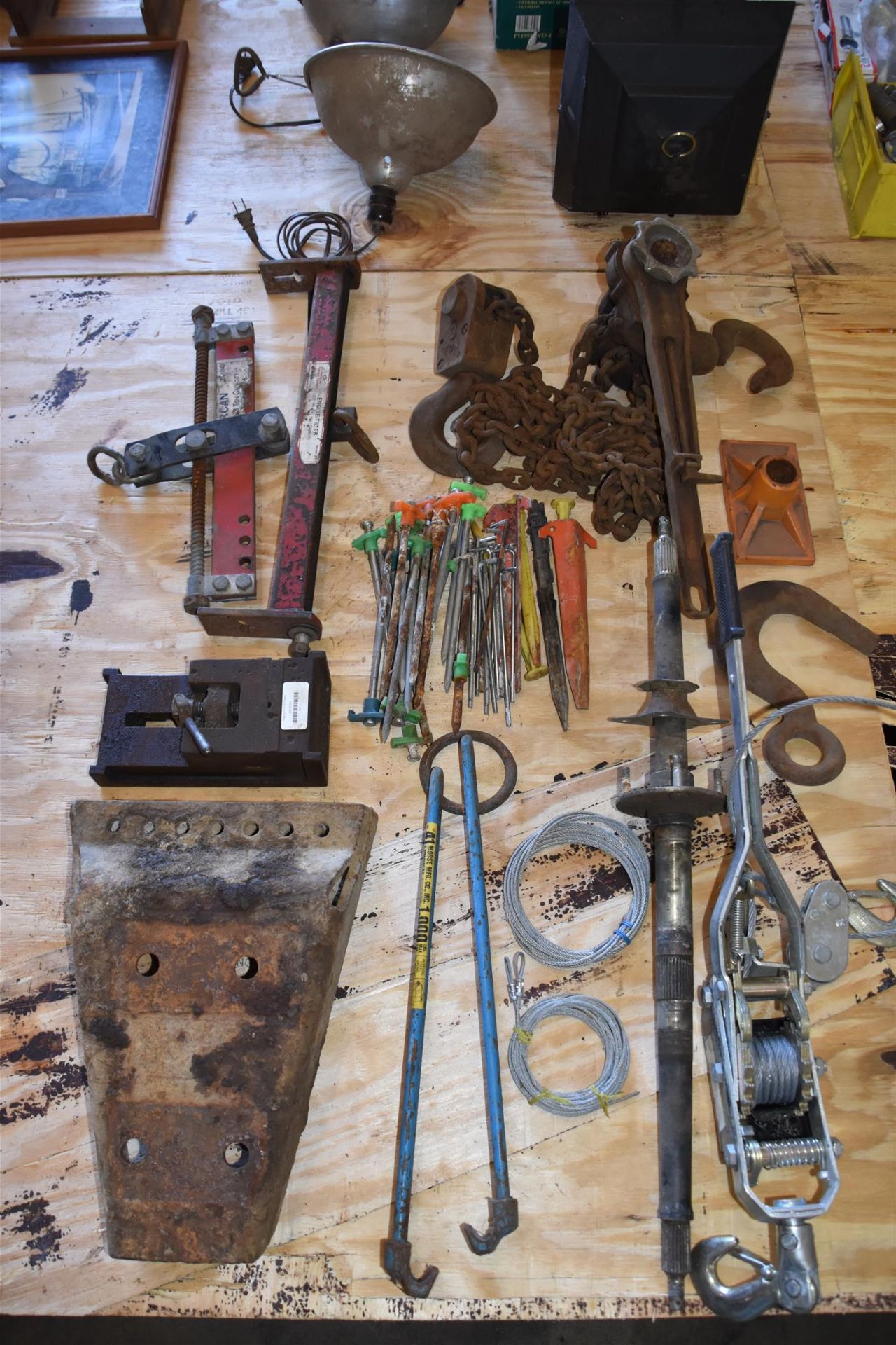 Rigging, Hoist and Stakes