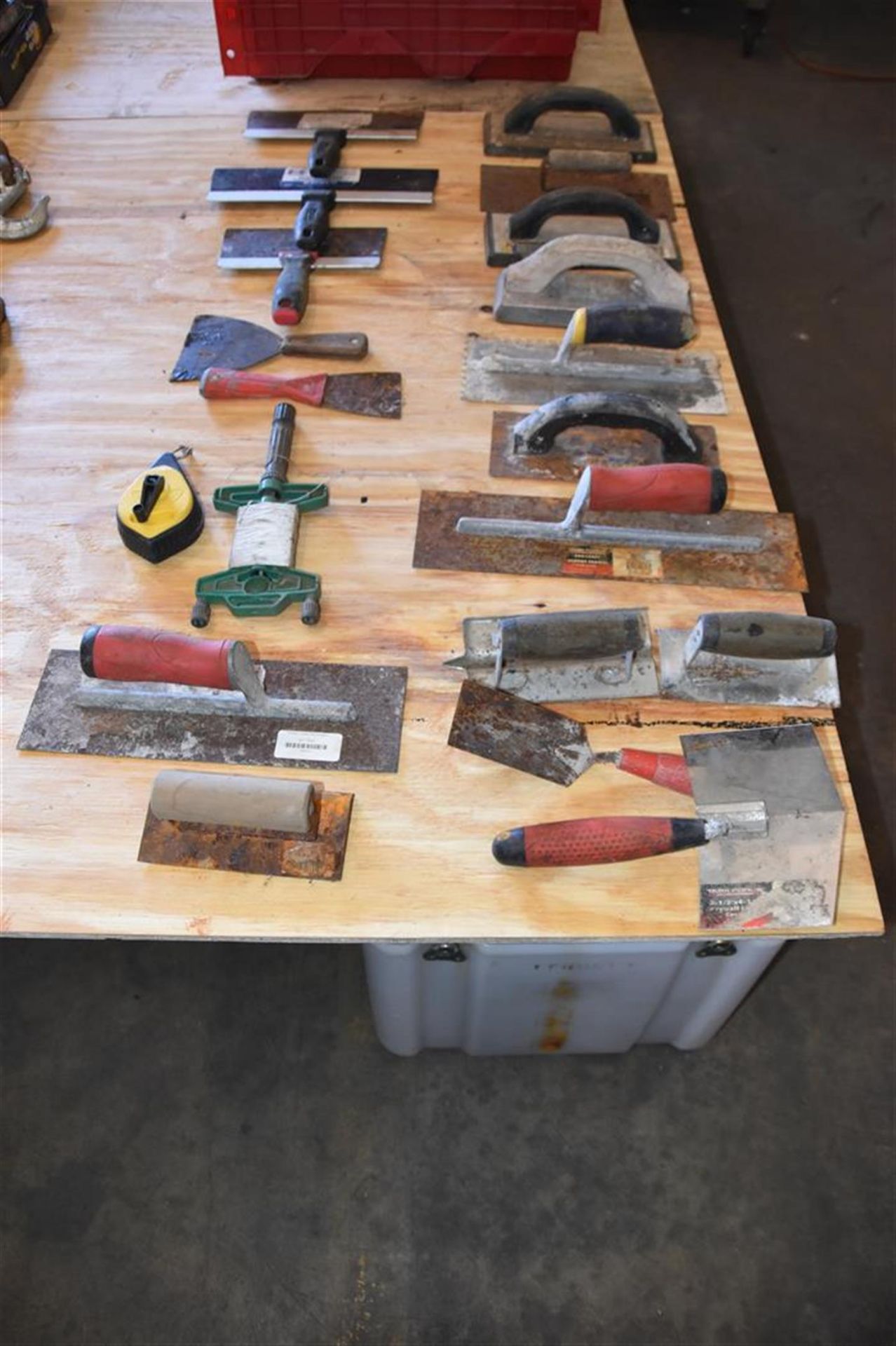 Trowels, Knives and Scrapers - Image 8 of 8