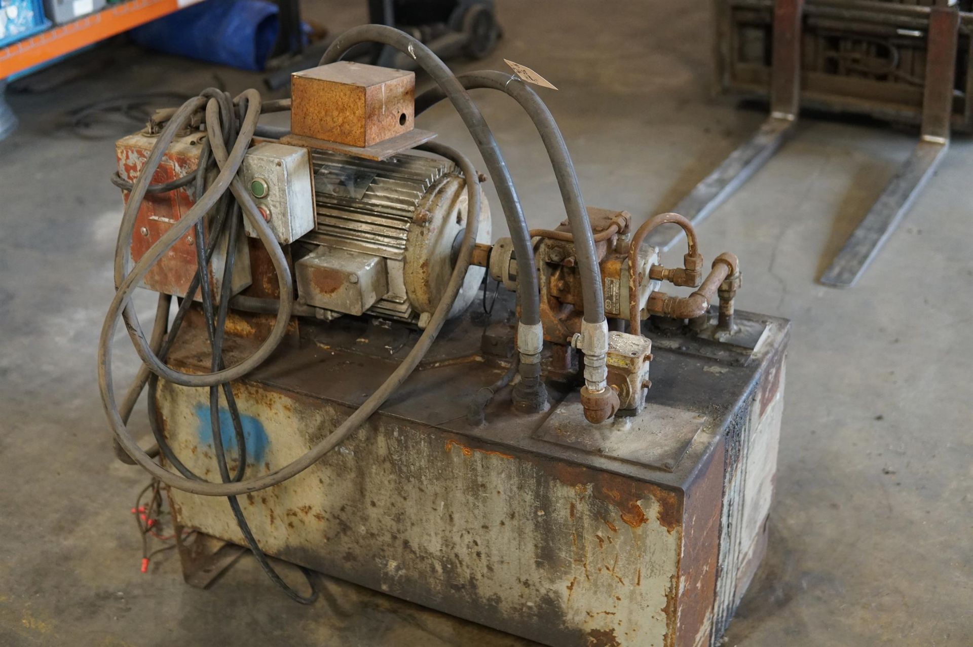 Industrial Hydraulic Unit- (LOADING FEE - $25) - Image 5 of 6