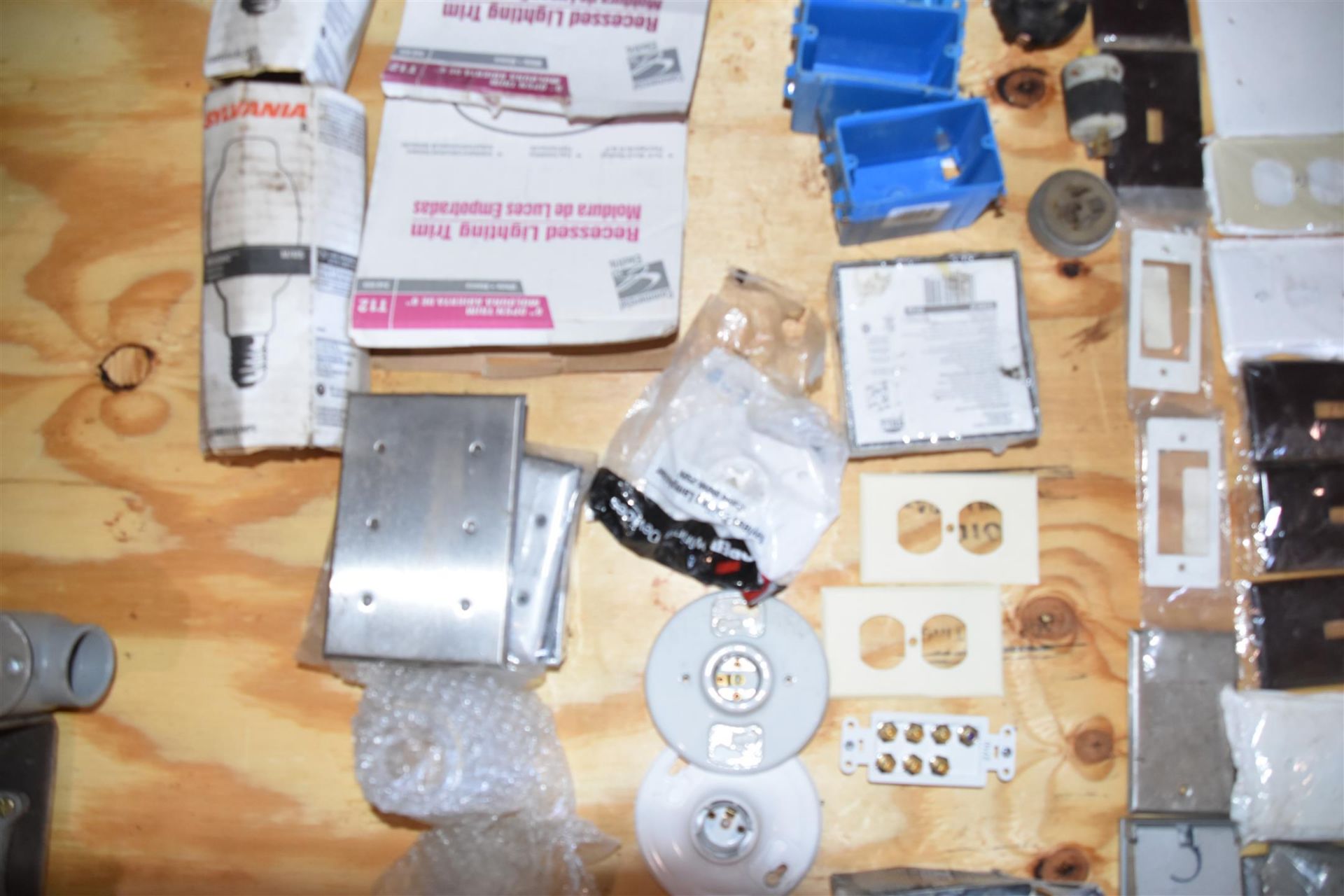 Electrical Face Plates, Bulbs, Sockets, etc. - Image 6 of 8