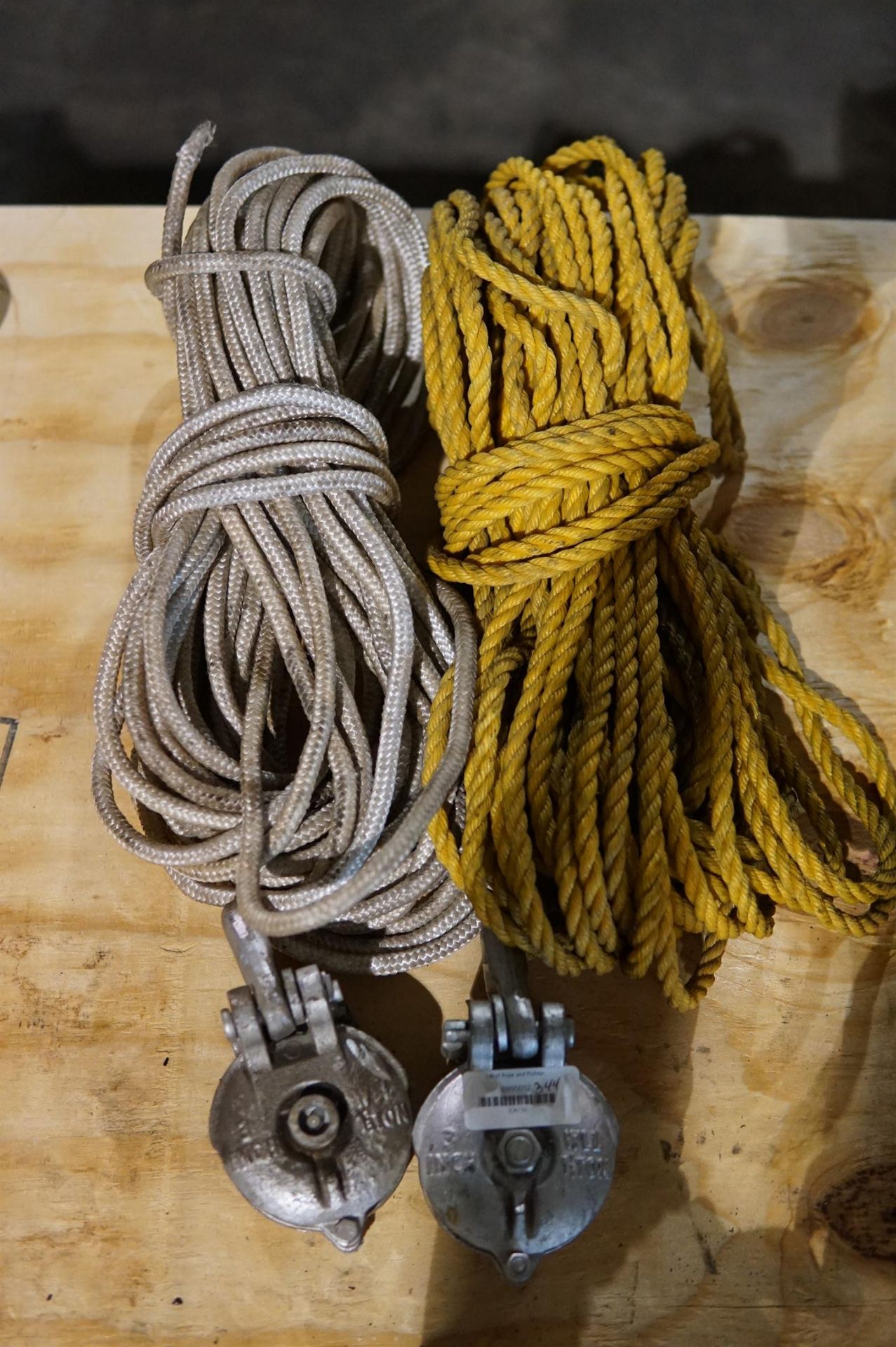 Lot of Rope and Pulleys - Image 4 of 6