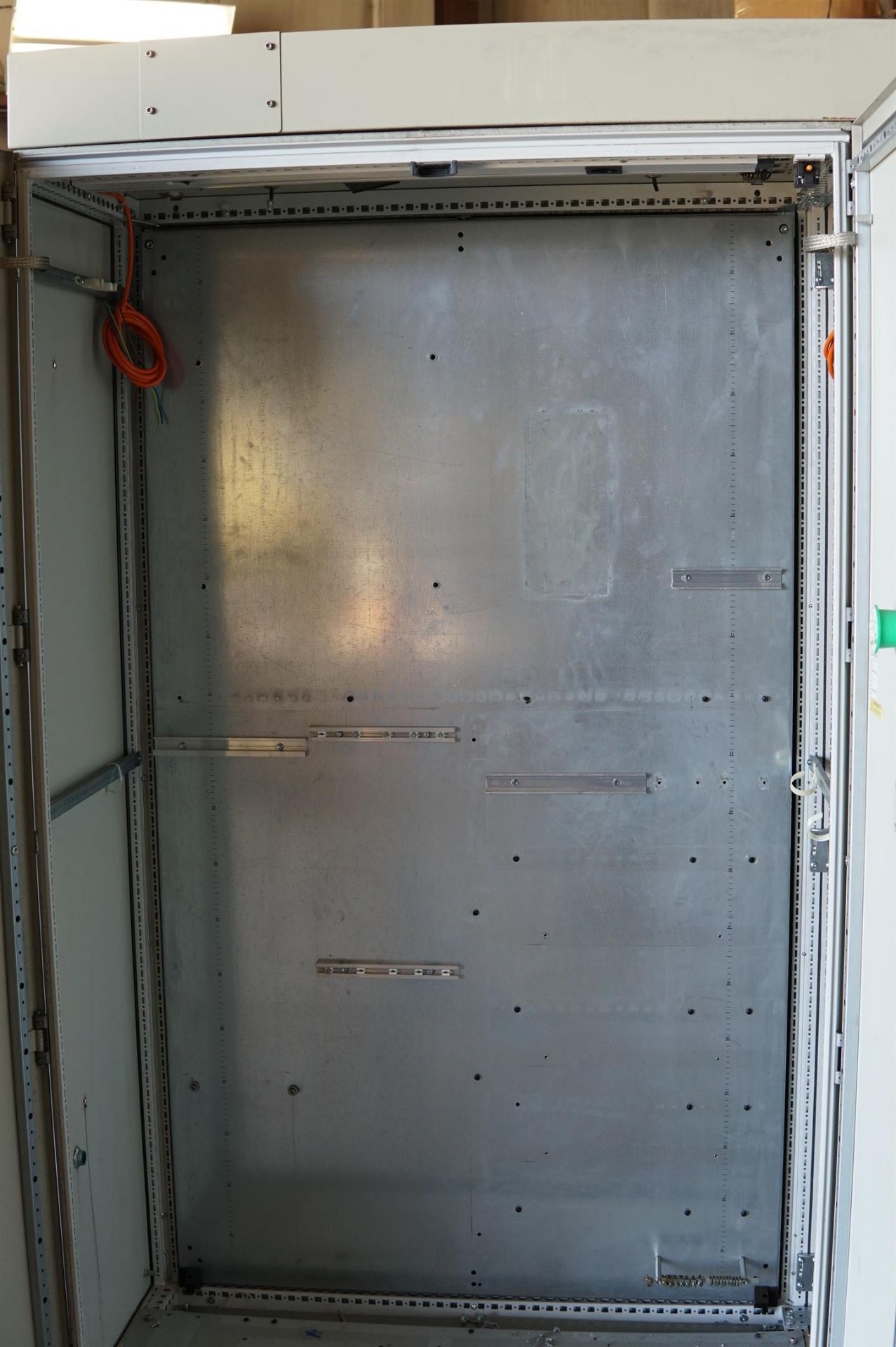 Large Ind Electrical Cab- (LOADING FEE - $50) - Image 4 of 4