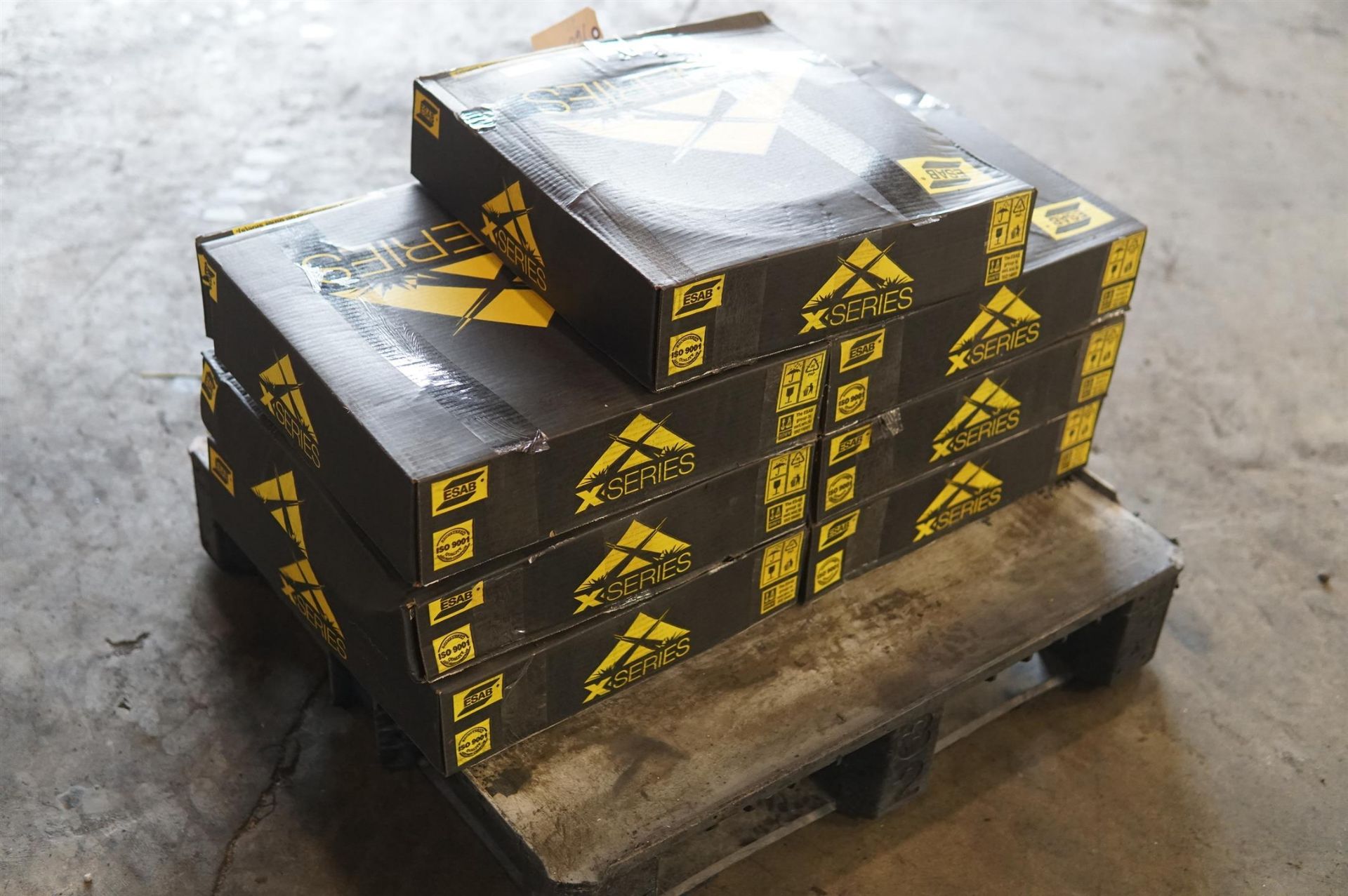 ESAB Dual Shield 810X-Ni1 1/16 Welding Wire (7)- (LOADING FEE - $25) - Image 2 of 4