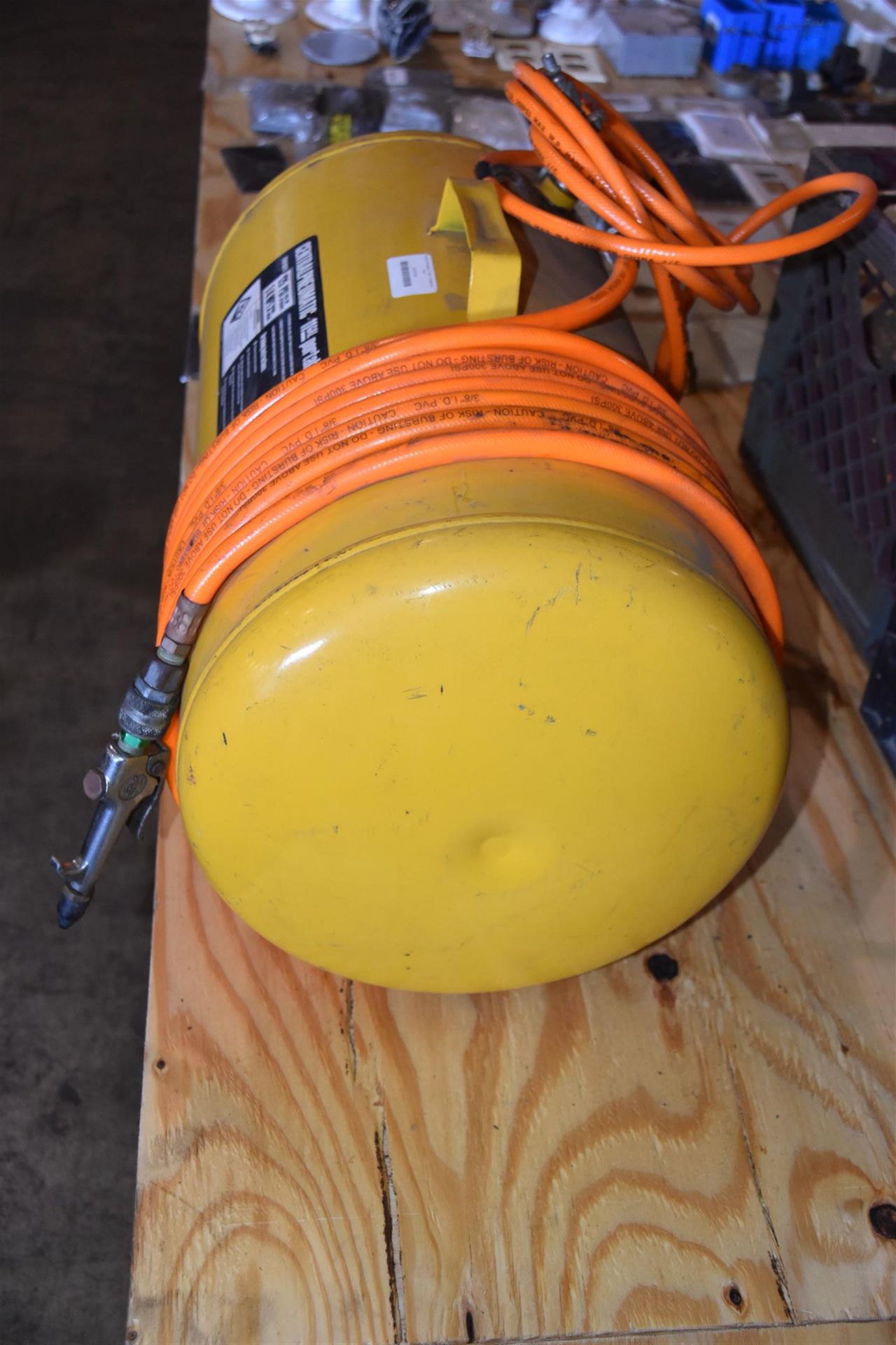 Central Pneumatic 11 GAL. Portable Air Tank - Image 4 of 5