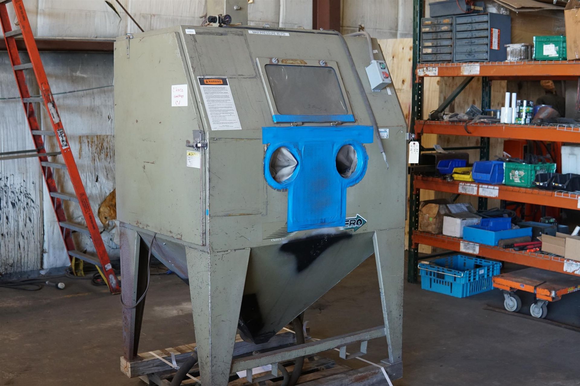 Clemco Sandblast Cab- (LOADING FEE - $50) - Image 3 of 14