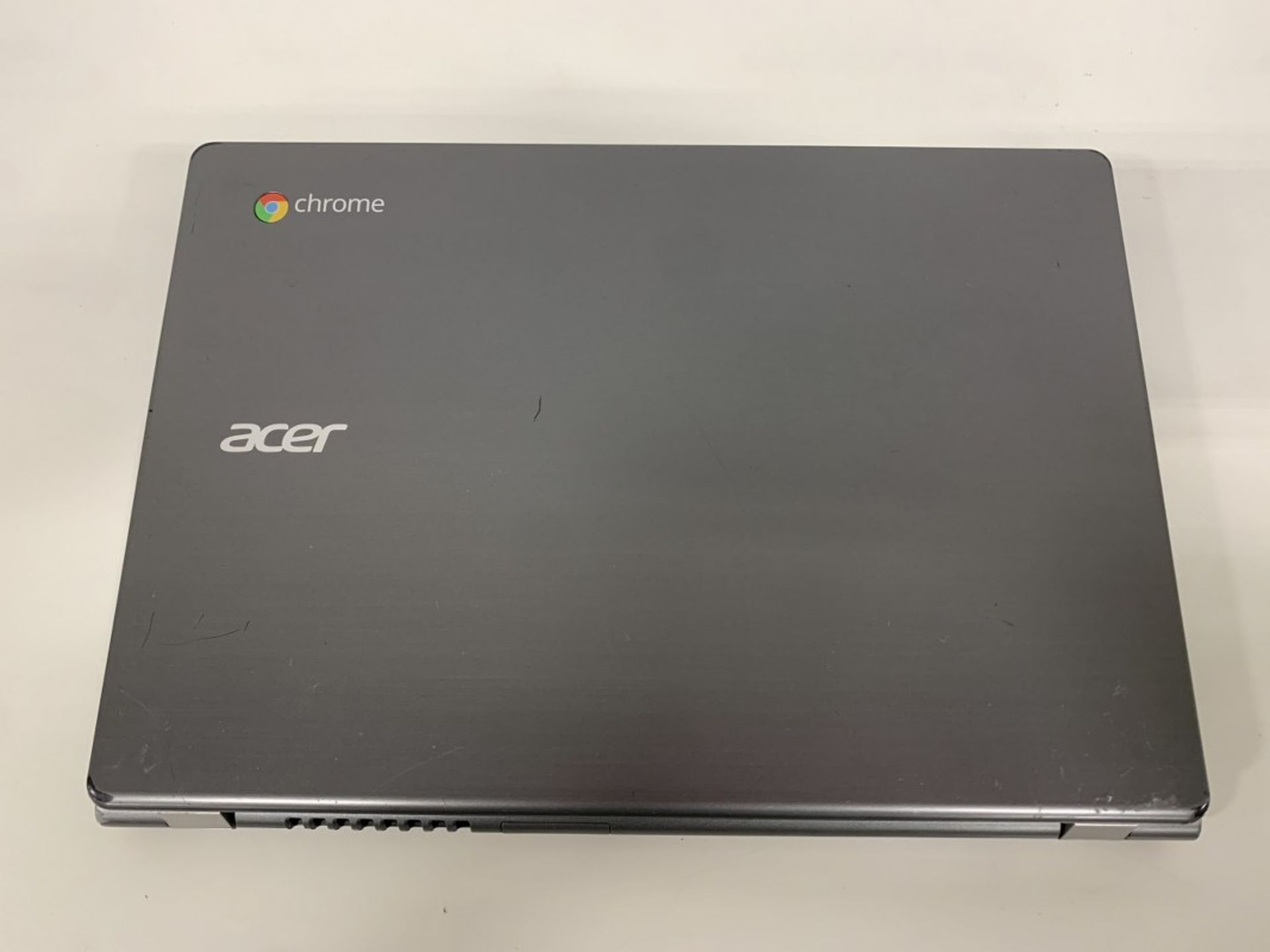 Acer - Chromebook 11 C740-C4PE (11.6-inch HD, 4 GB, 16GB SSD) - Image 3 of 3