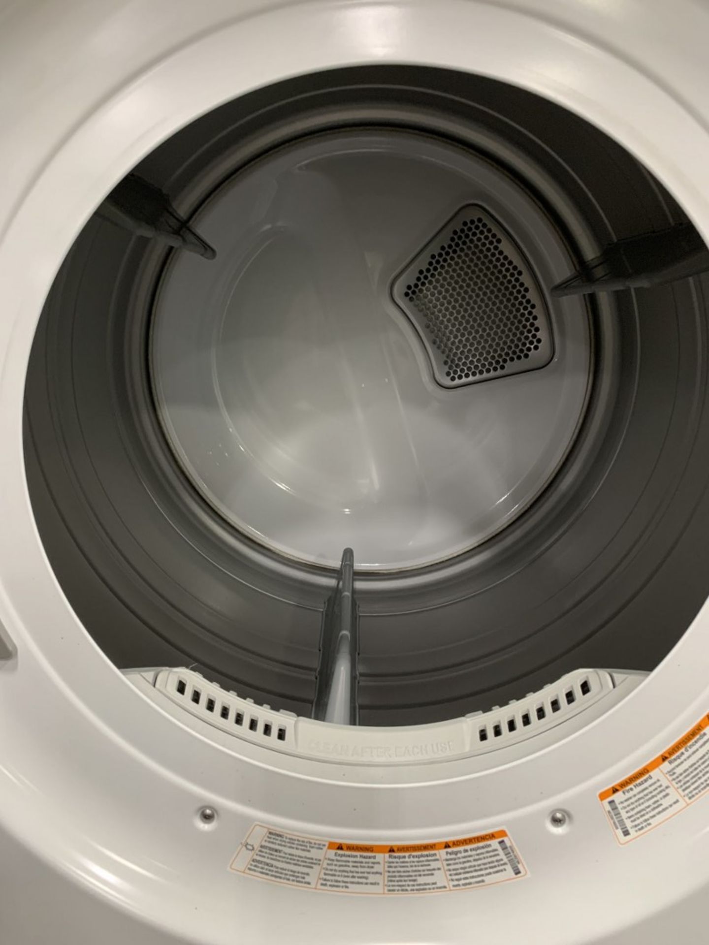 LG - 27 inch Width Washer & Dryer Set, WashTower, AI DD, White colour Washer: 6 Wash Cycles, 1300 - Image 2 of 7