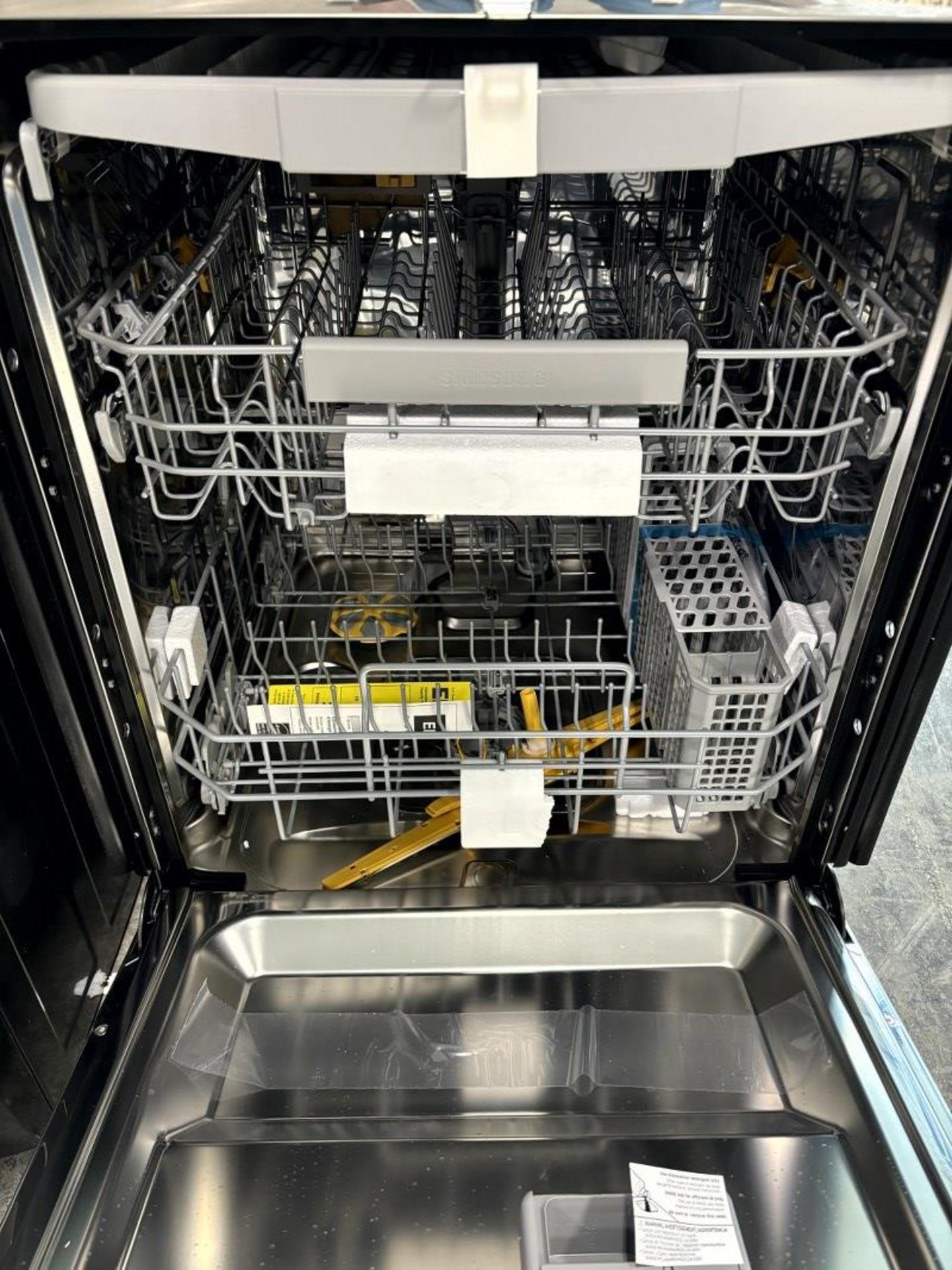 Samsung - Dishwasher, 24 Inch Exterior Width, 44 Db Decibel Level, Fully Integrated, Stainless Steel - Image 3 of 5