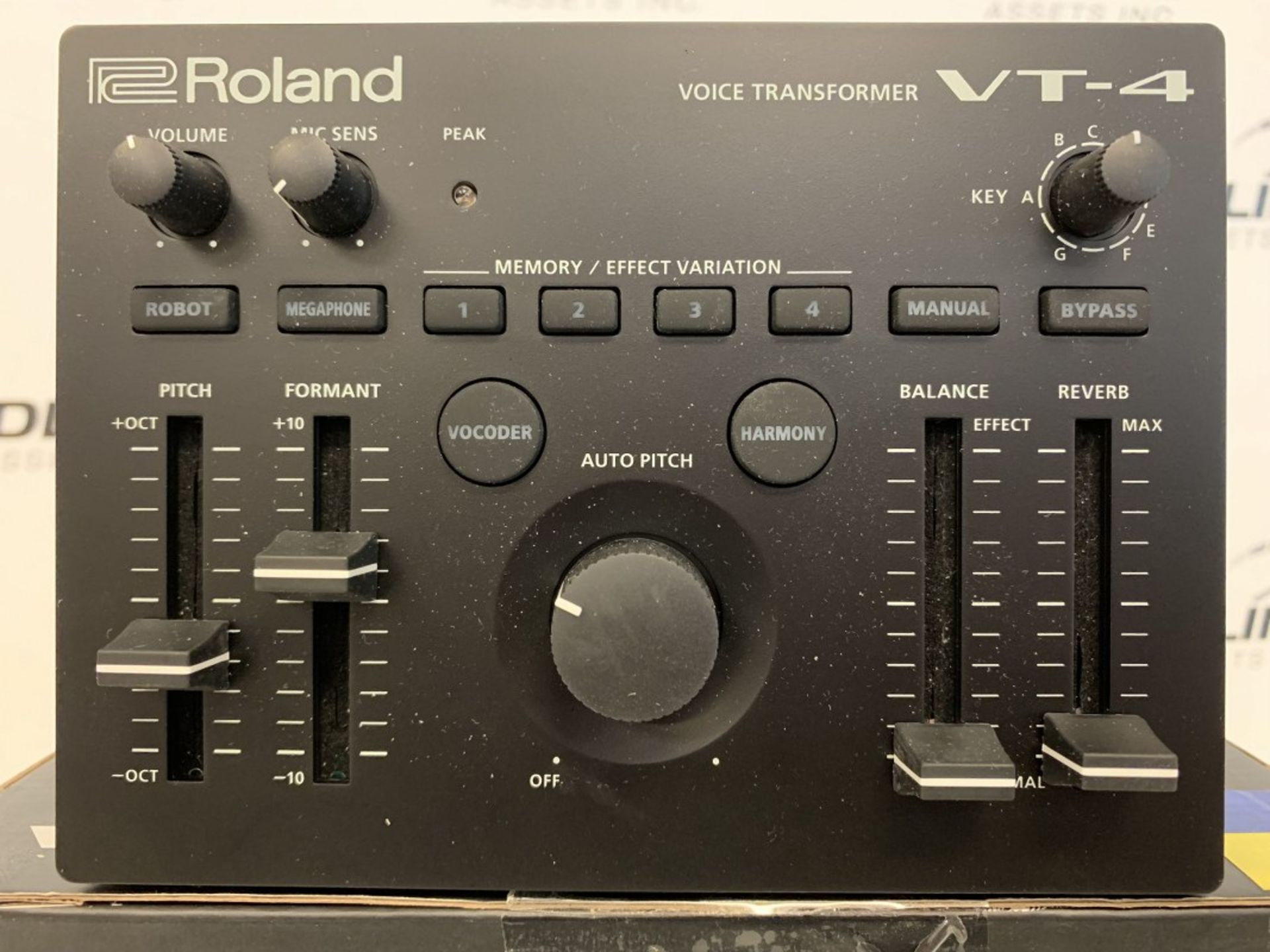 Roland - Voice Transformer - Vt-4 - Image 2 of 3