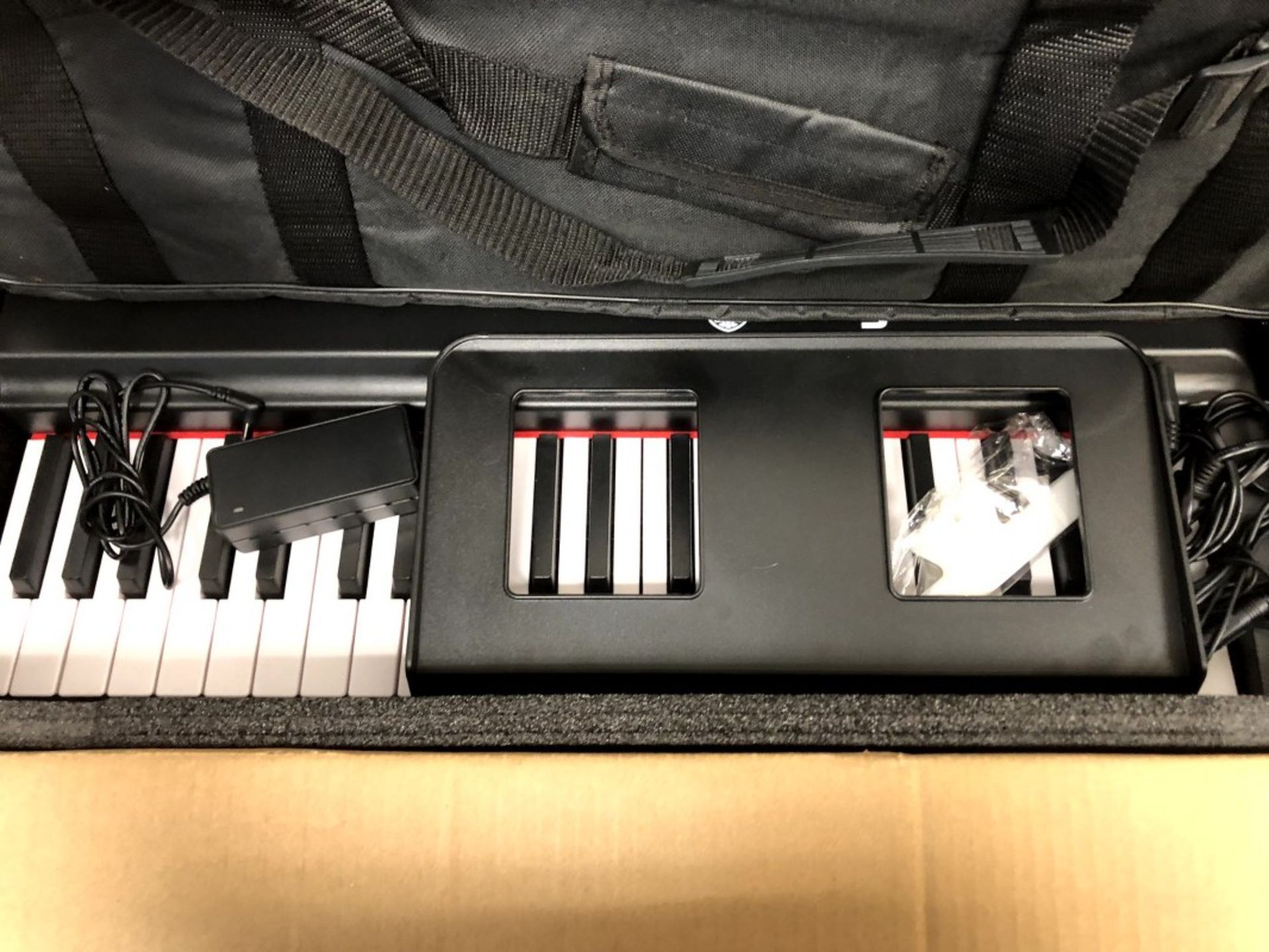 Bx-15 - Keys Portable Digital Piano - Image 2 of 2