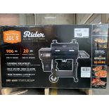 Oklahoma Joe'S - Rider Dlx 900 Pellet Grill