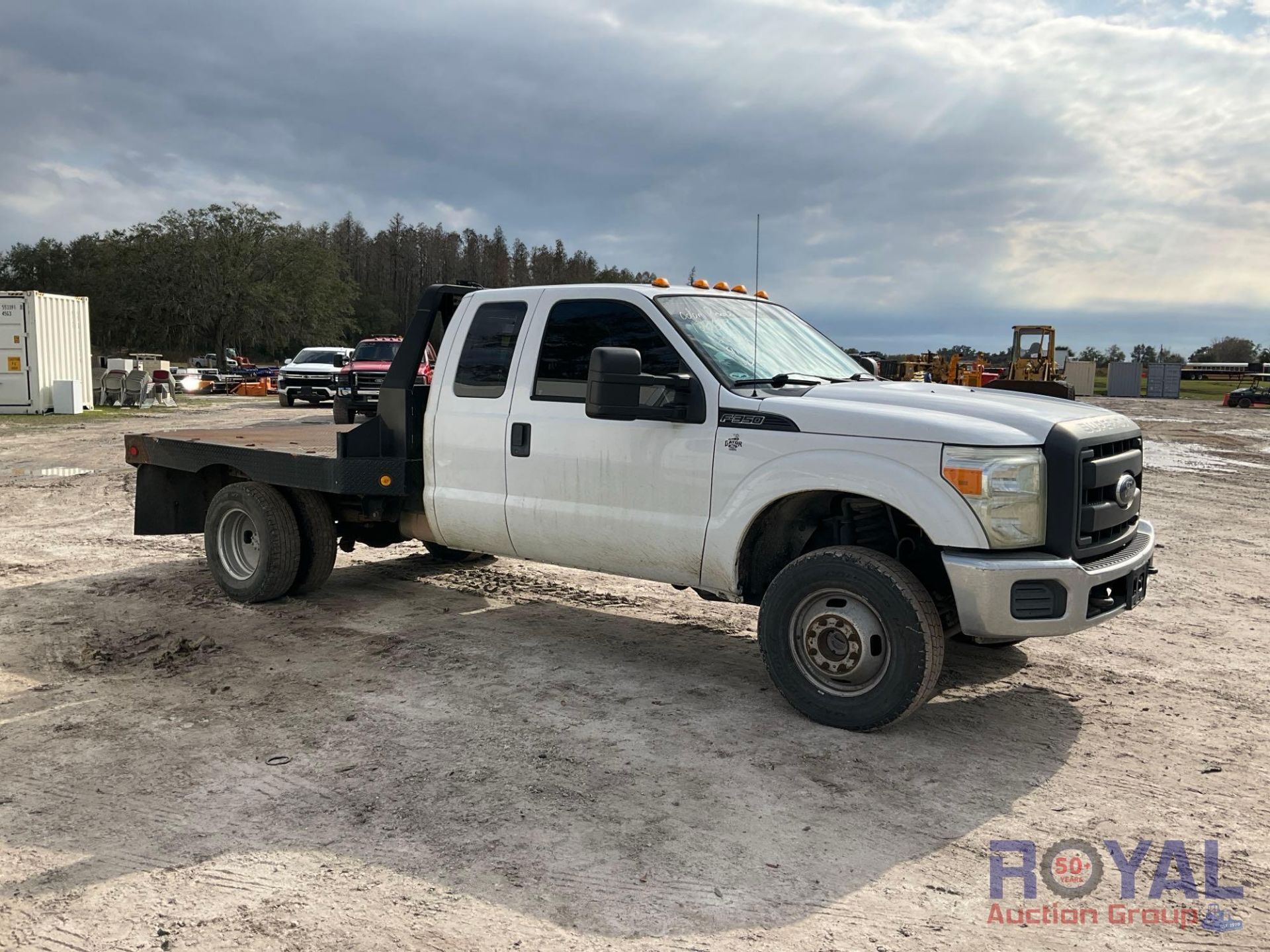 2015 Ford F350 4x4 9ft Flatbed Truck - Image 2 of 26