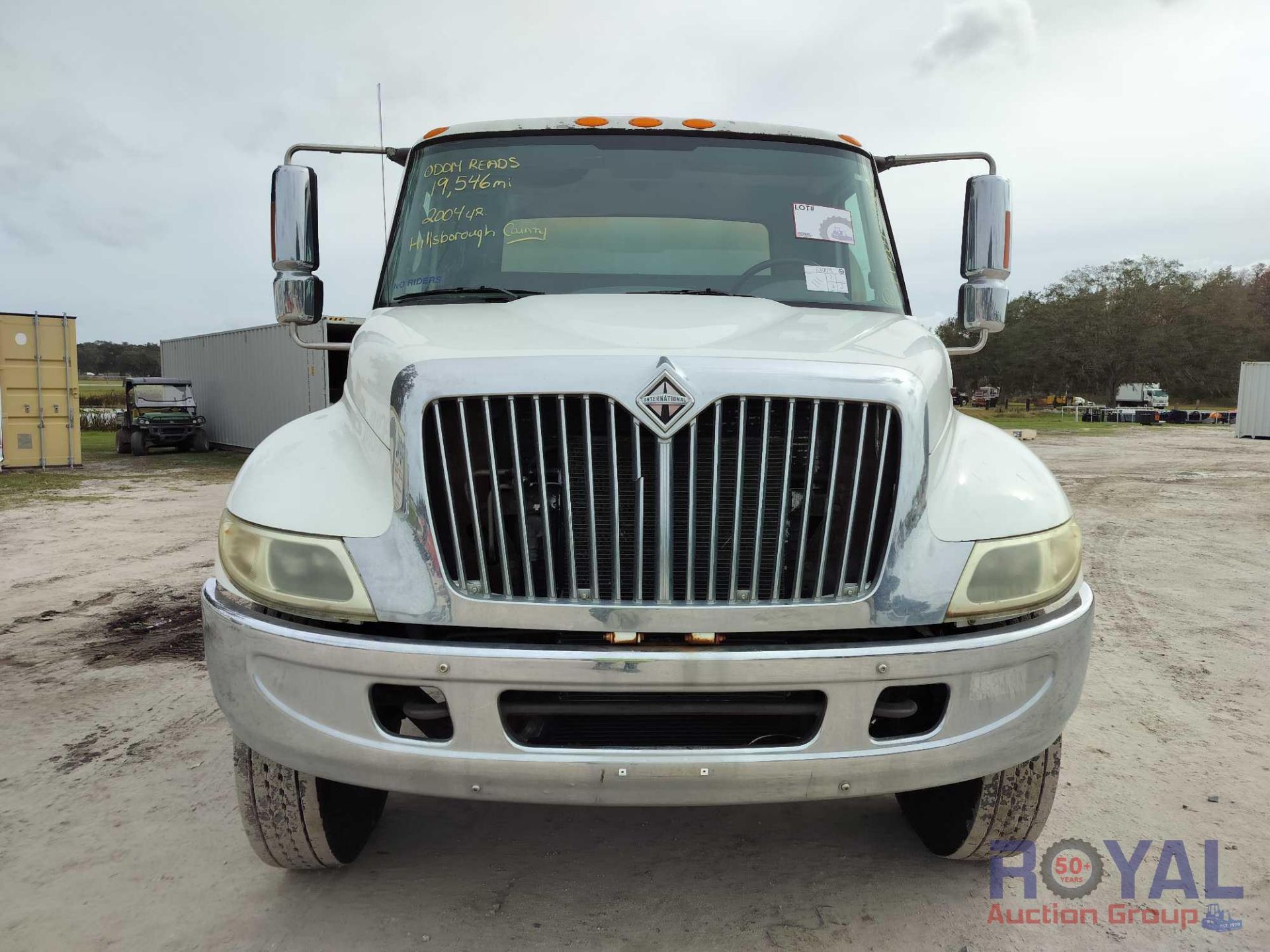 2004 International 4400 2,000 Gallon Water Truck - Image 24 of 25