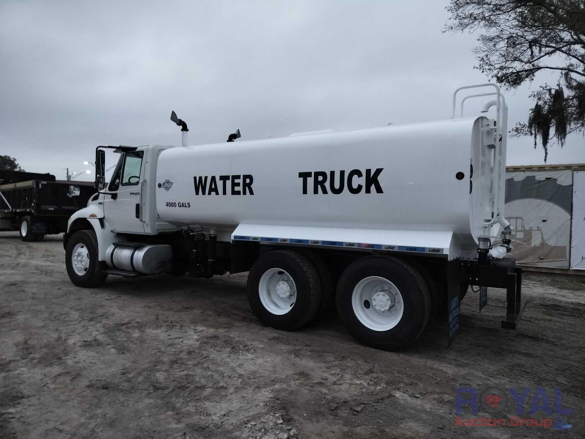 2012 International Durastar 4400 4000 Gallon T/A Water Truck - Image 4 of 26