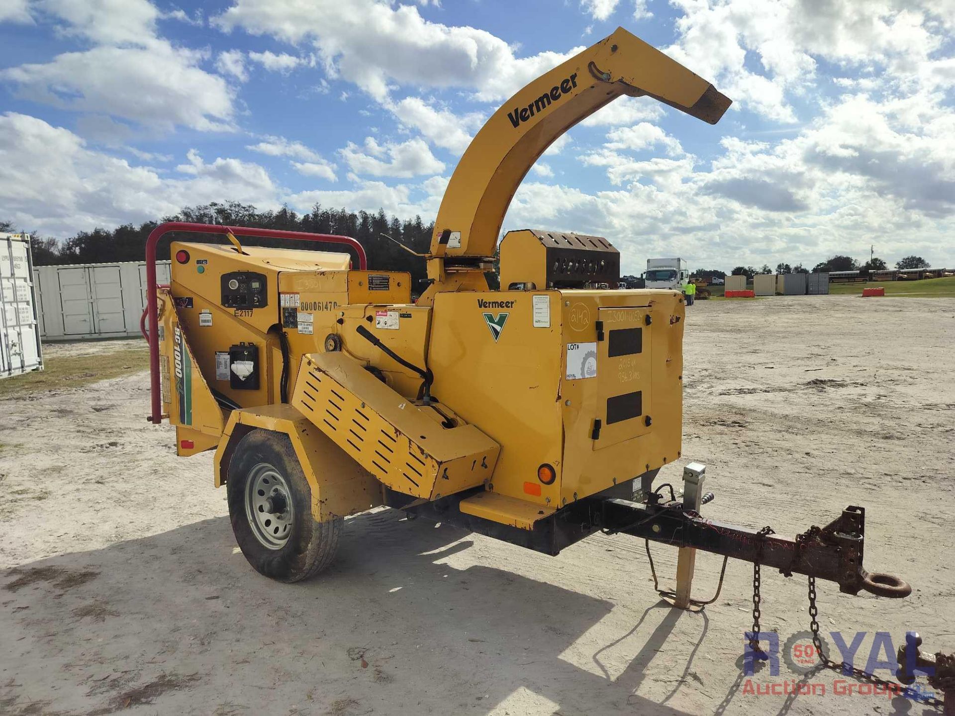 2015 Vermeer BC1000XL S/A Towable Brush Chipper - Image 2 of 17