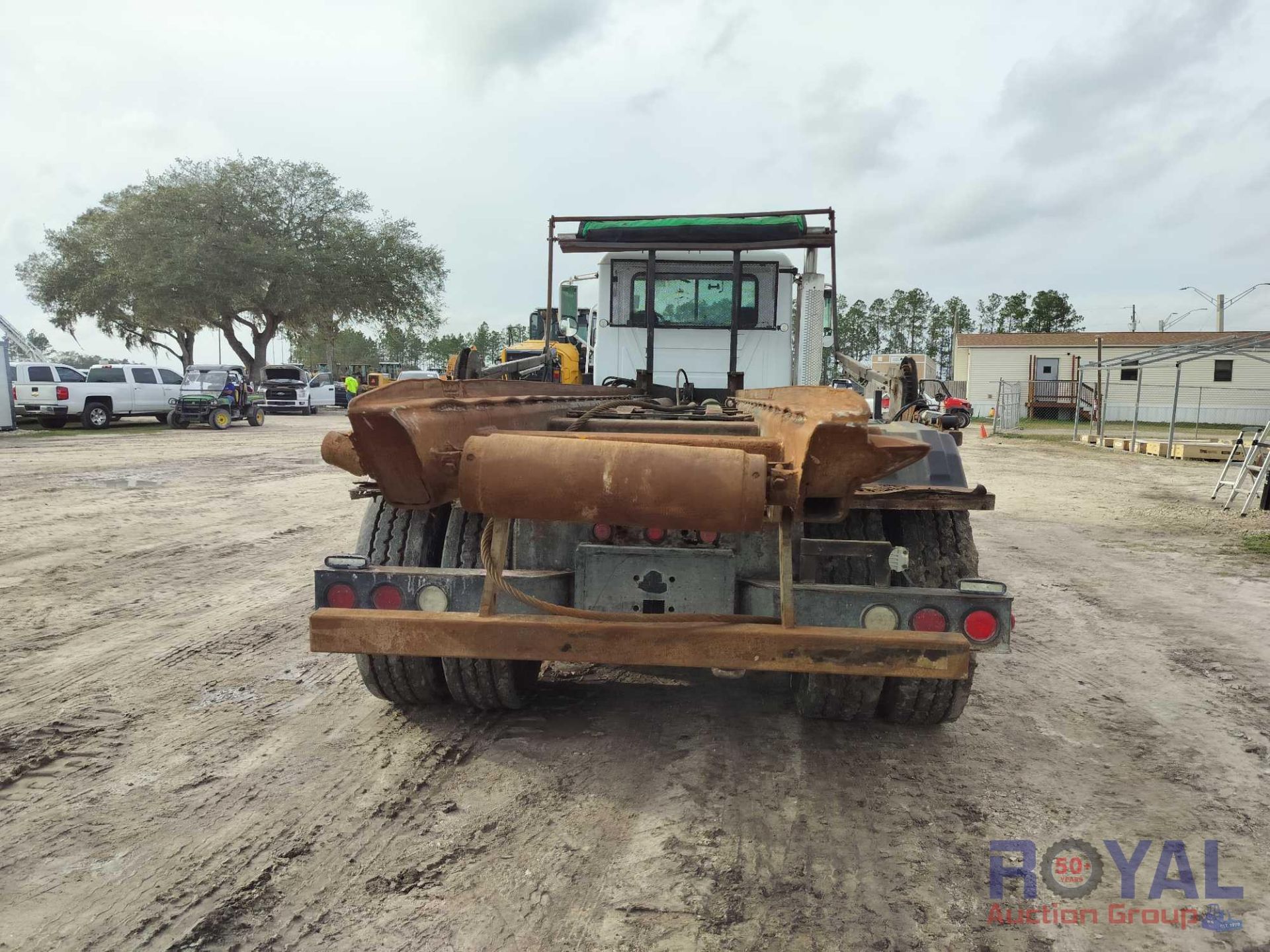 ???????2005 Mack CV713 Granite Rolloff Truck - Image 13 of 24