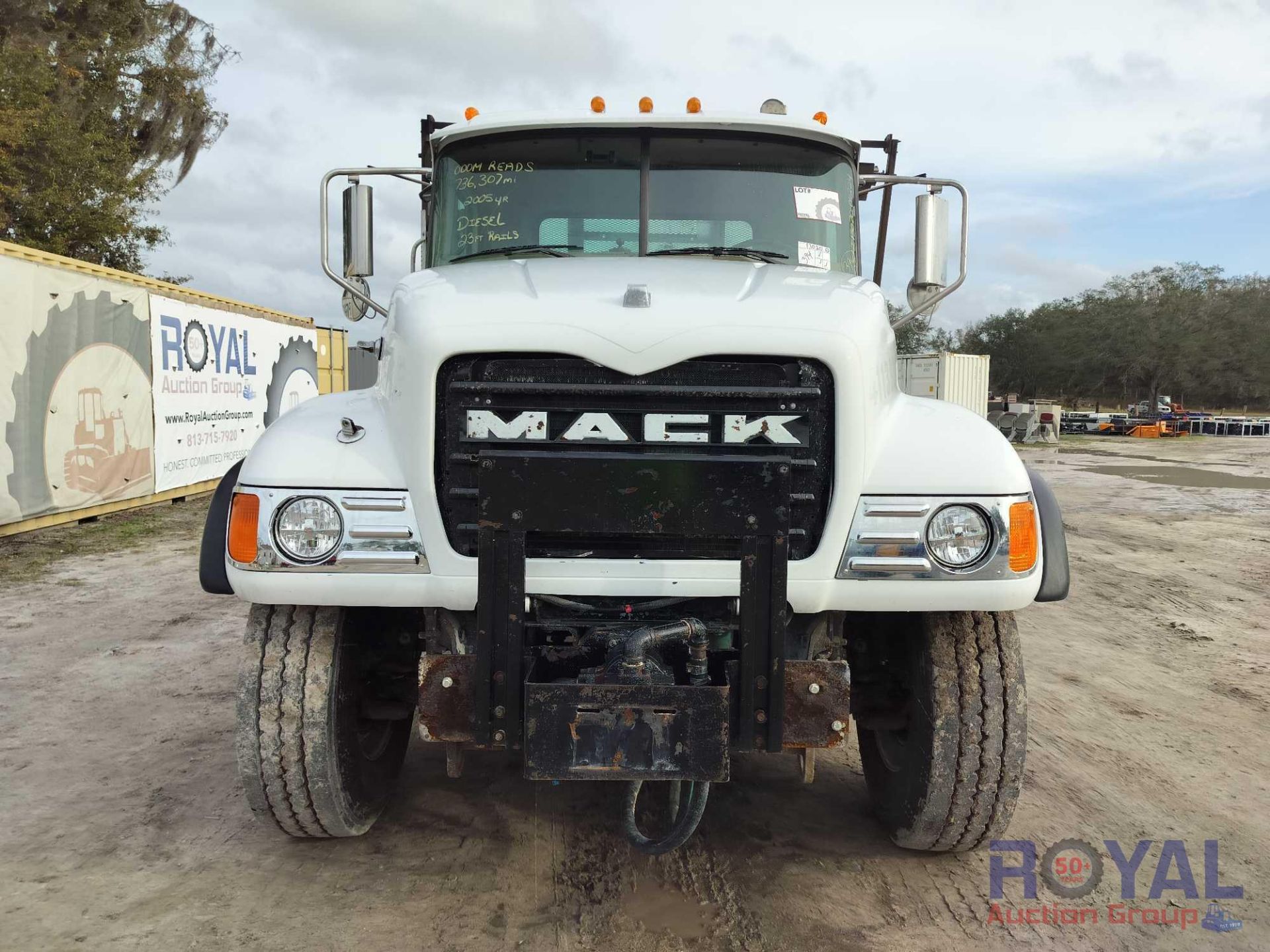 ???????2005 Mack CV713 Granite Rolloff Truck - Image 10 of 24