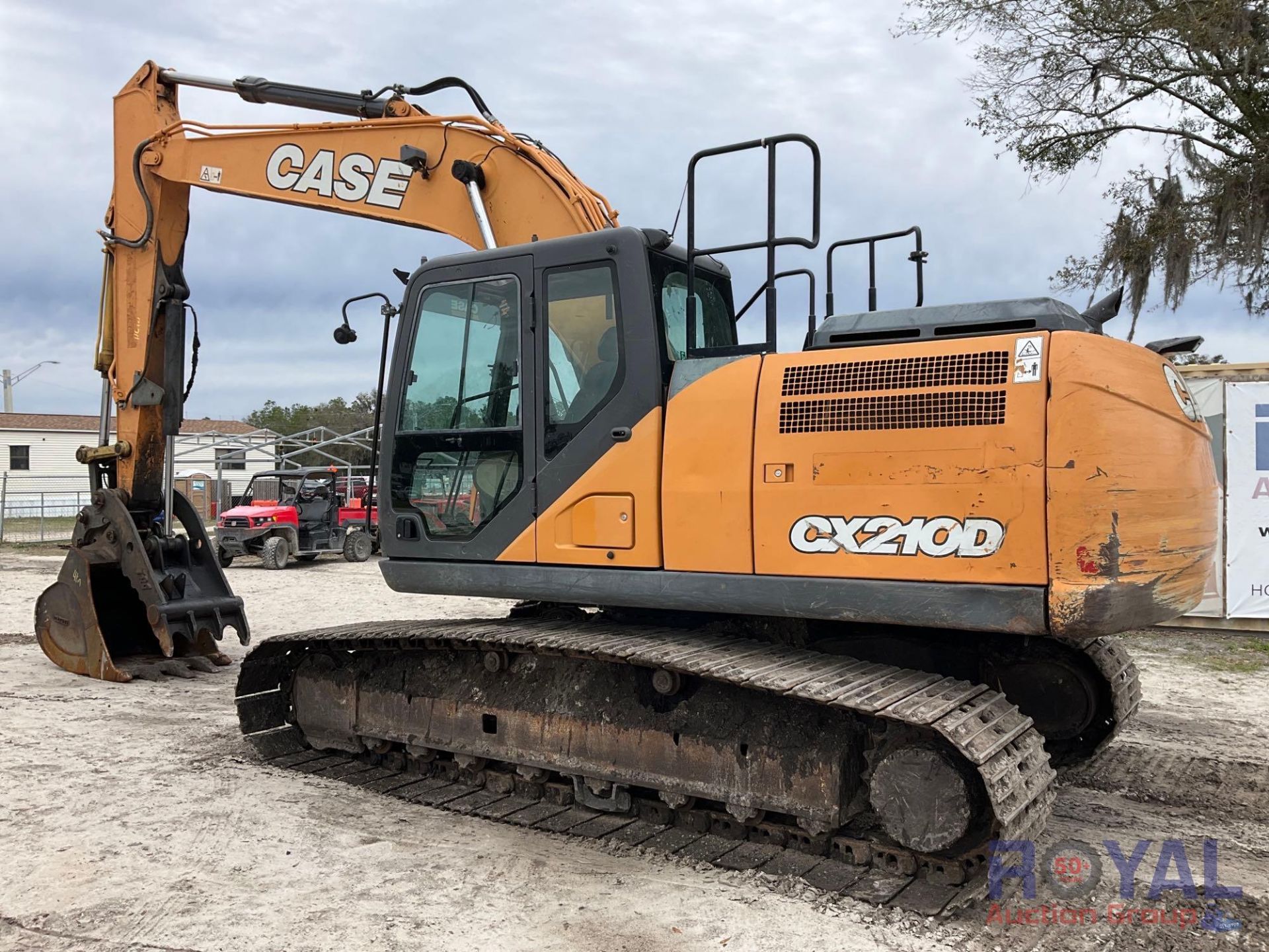 2017 Case CX210D Hydraulic Excavator - Image 4 of 24