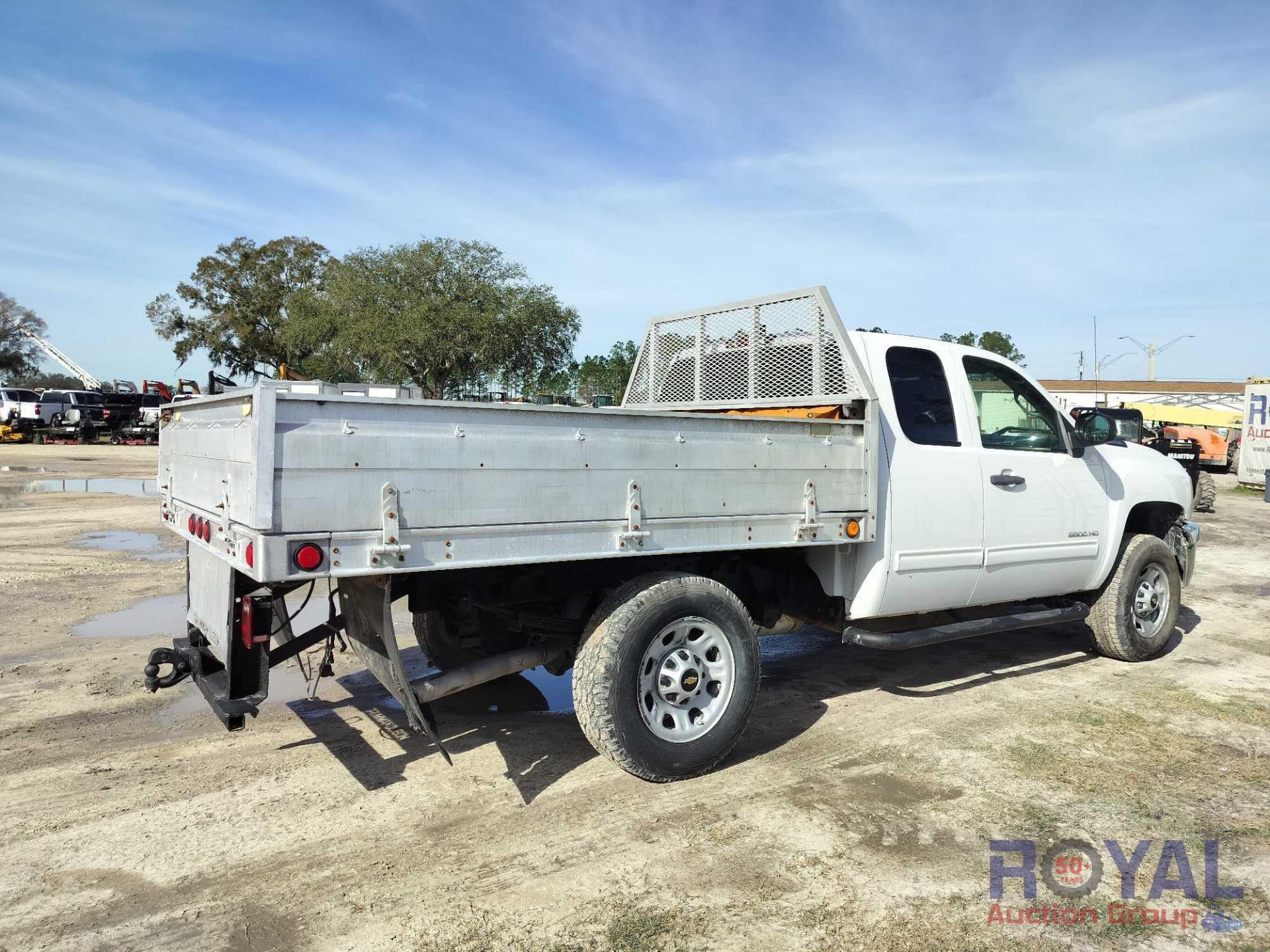 2013 Chevrolet Silverado 4x4 8FT Flatbed Truck - Image 3 of 26