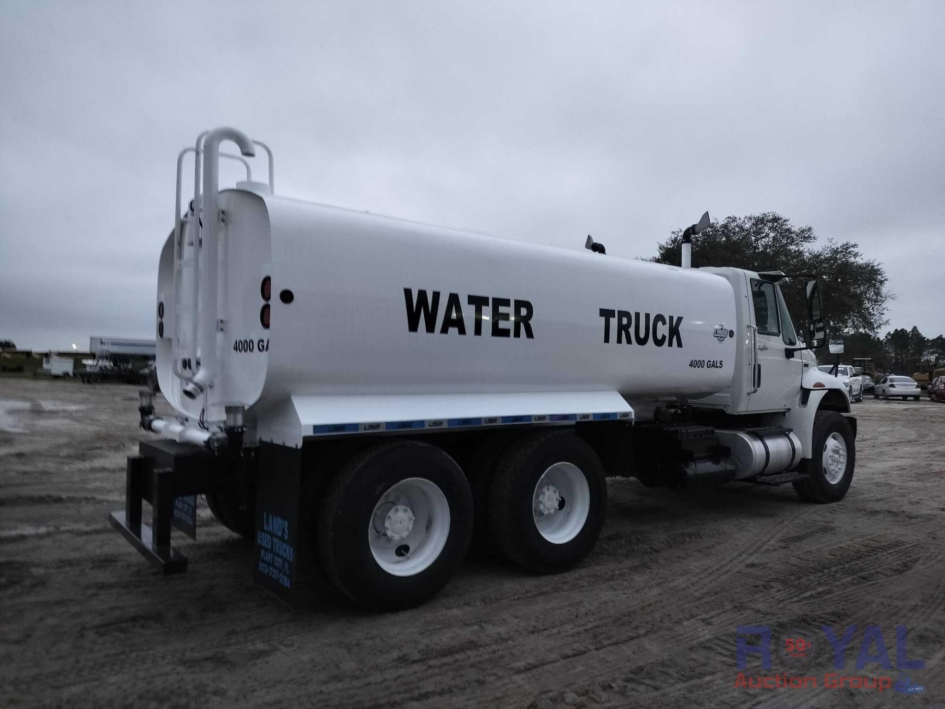 2012 International Durastar 4400 4000 Gallon T/A Water Truck - Image 3 of 26