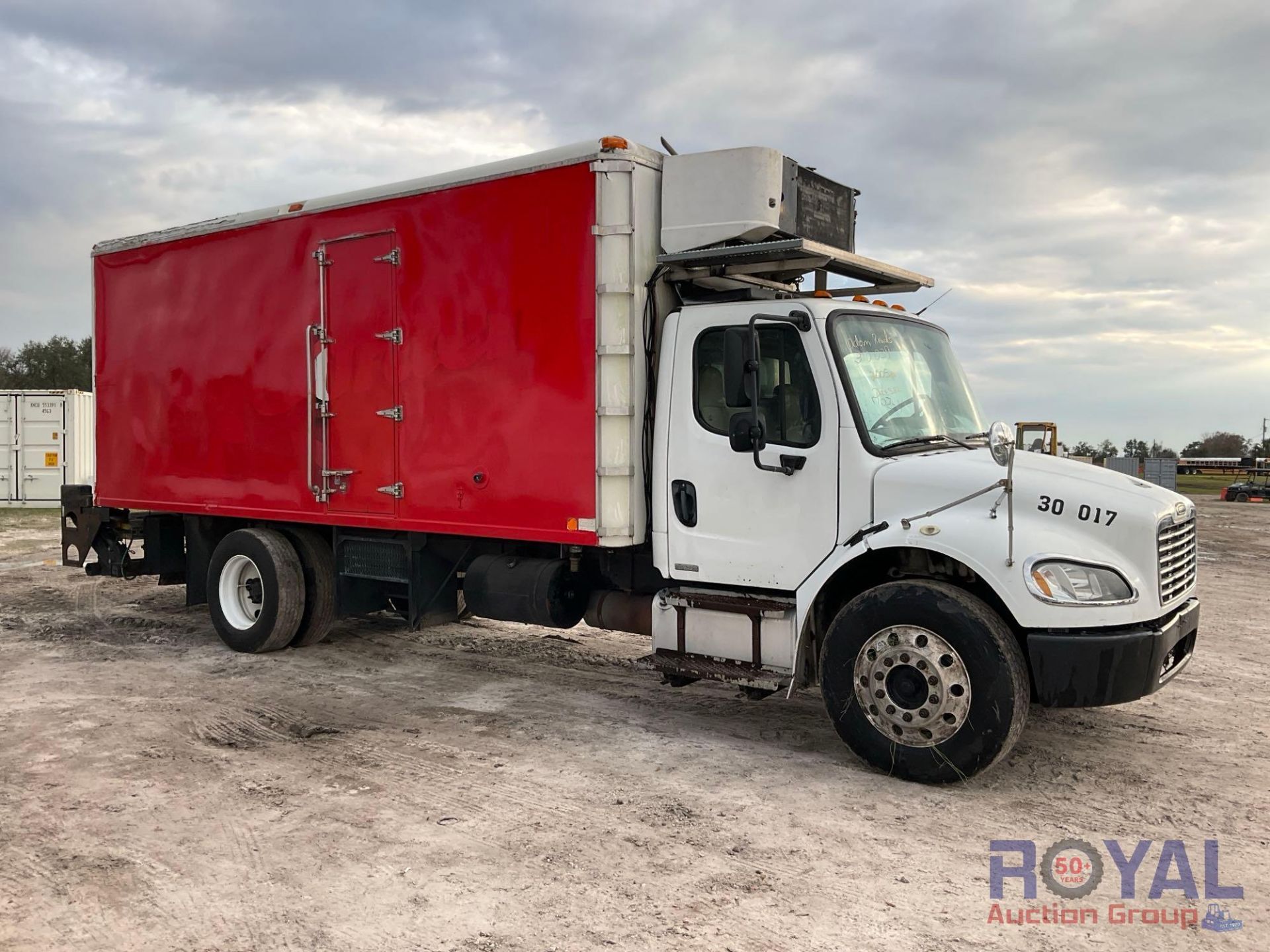 2005 Freightliner M2 106 20ft Refrigerated Box truck - Image 2 of 25