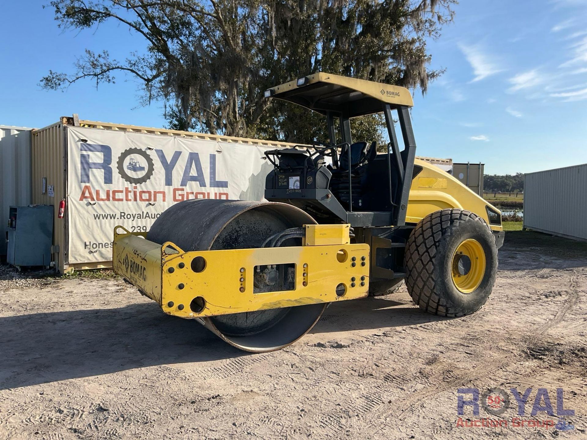 2016 Bomag BW211D-50 Vibratory Single Drum Roller - Image 24 of 24
