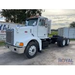 2001 Peterbuilt 385 T/A Daycab Truck Tractor