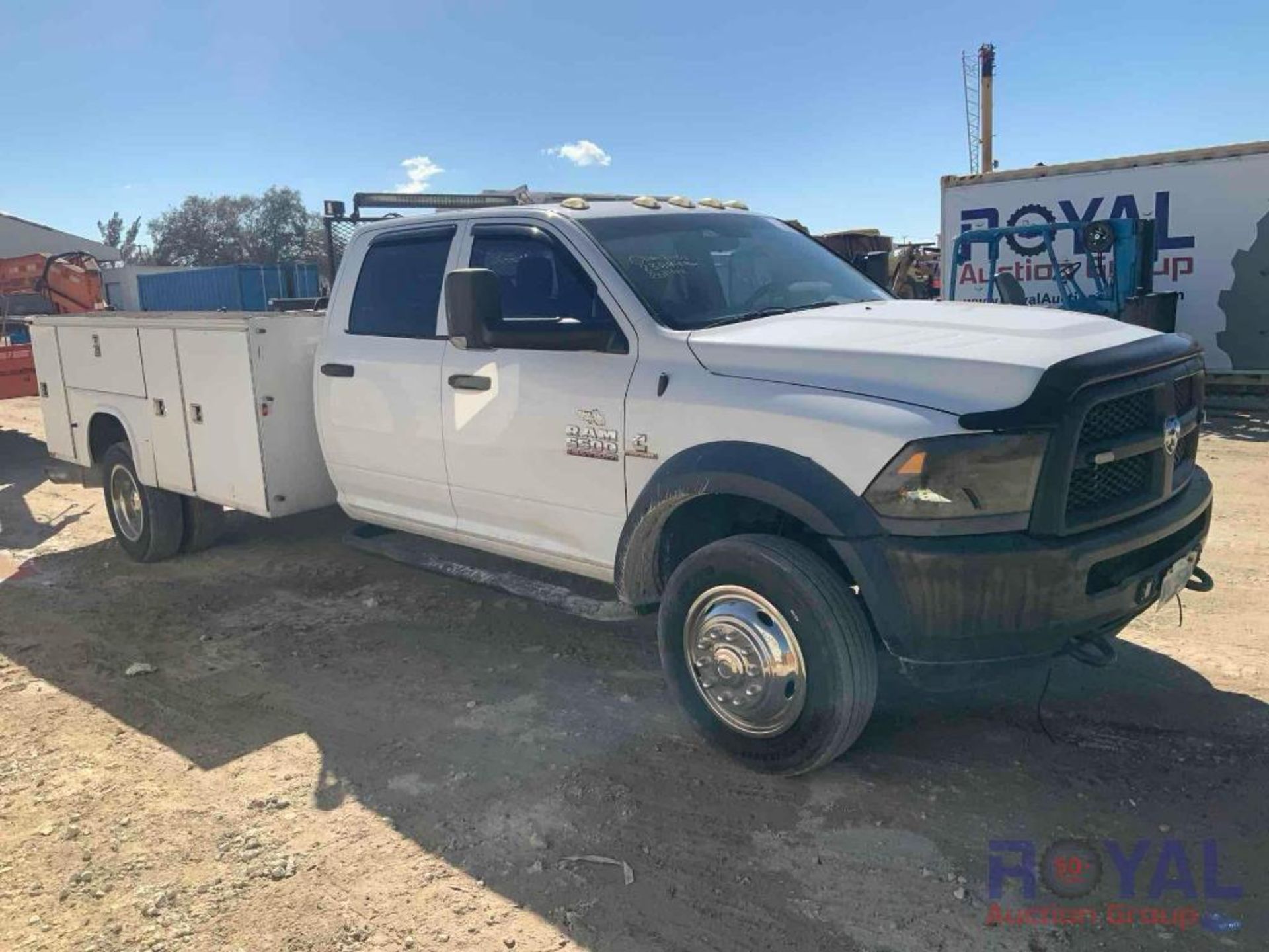 2014 Ram 5500 Diesel Service Truck - Image 2 of 31