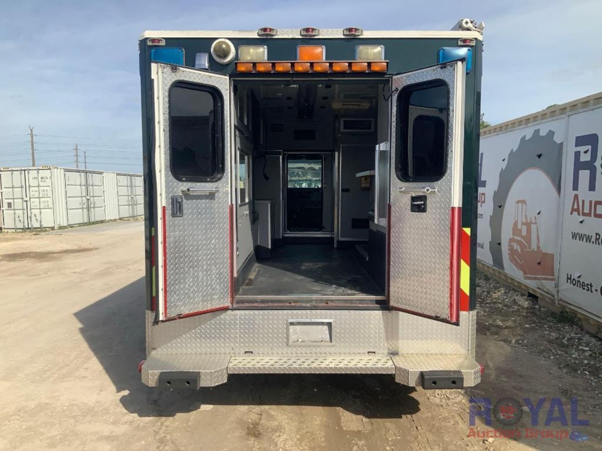 1995 Freightliner FL60 Ambulance - Image 24 of 41